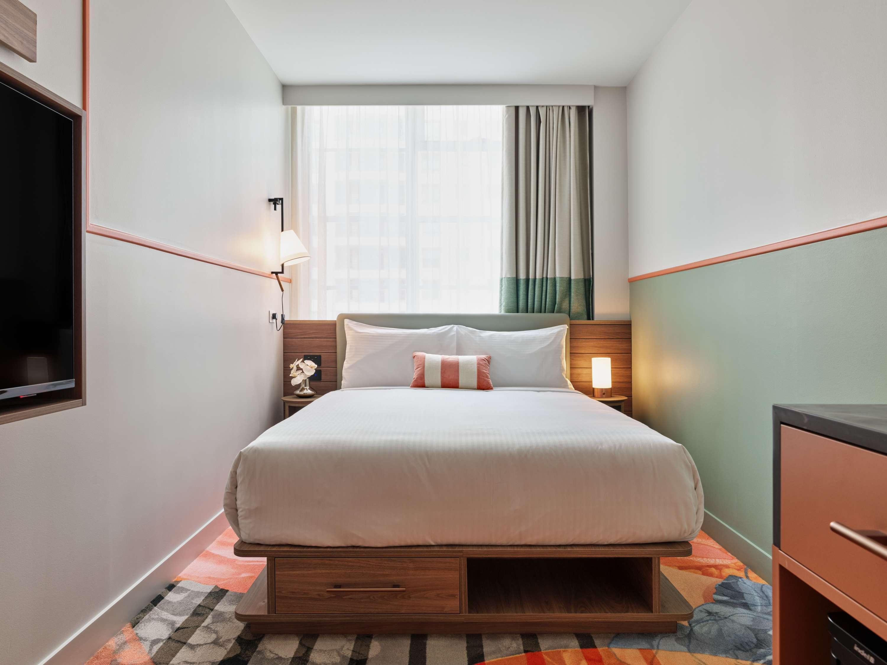 Double Superior Queen Bed