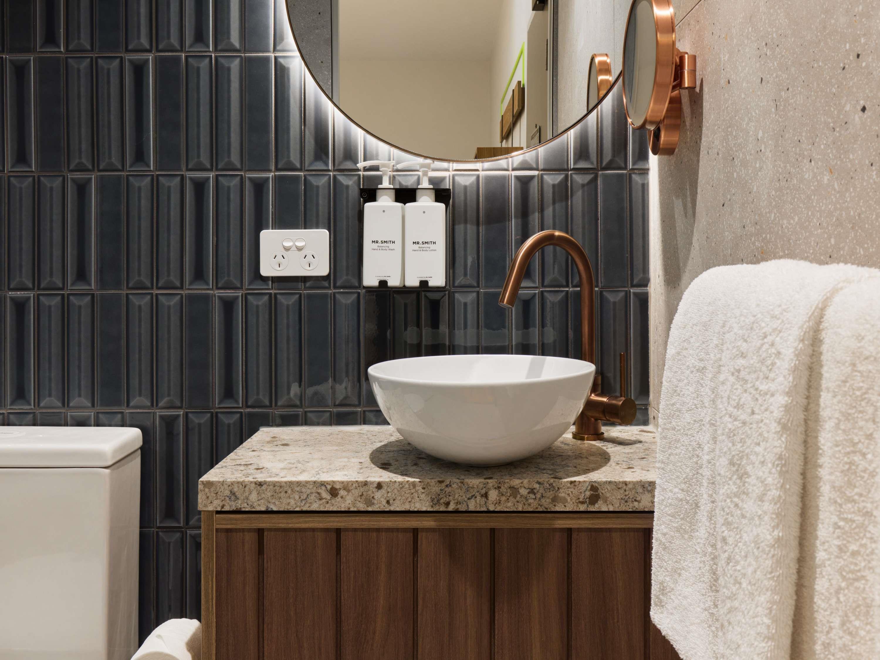 Double Deluxe King Bed