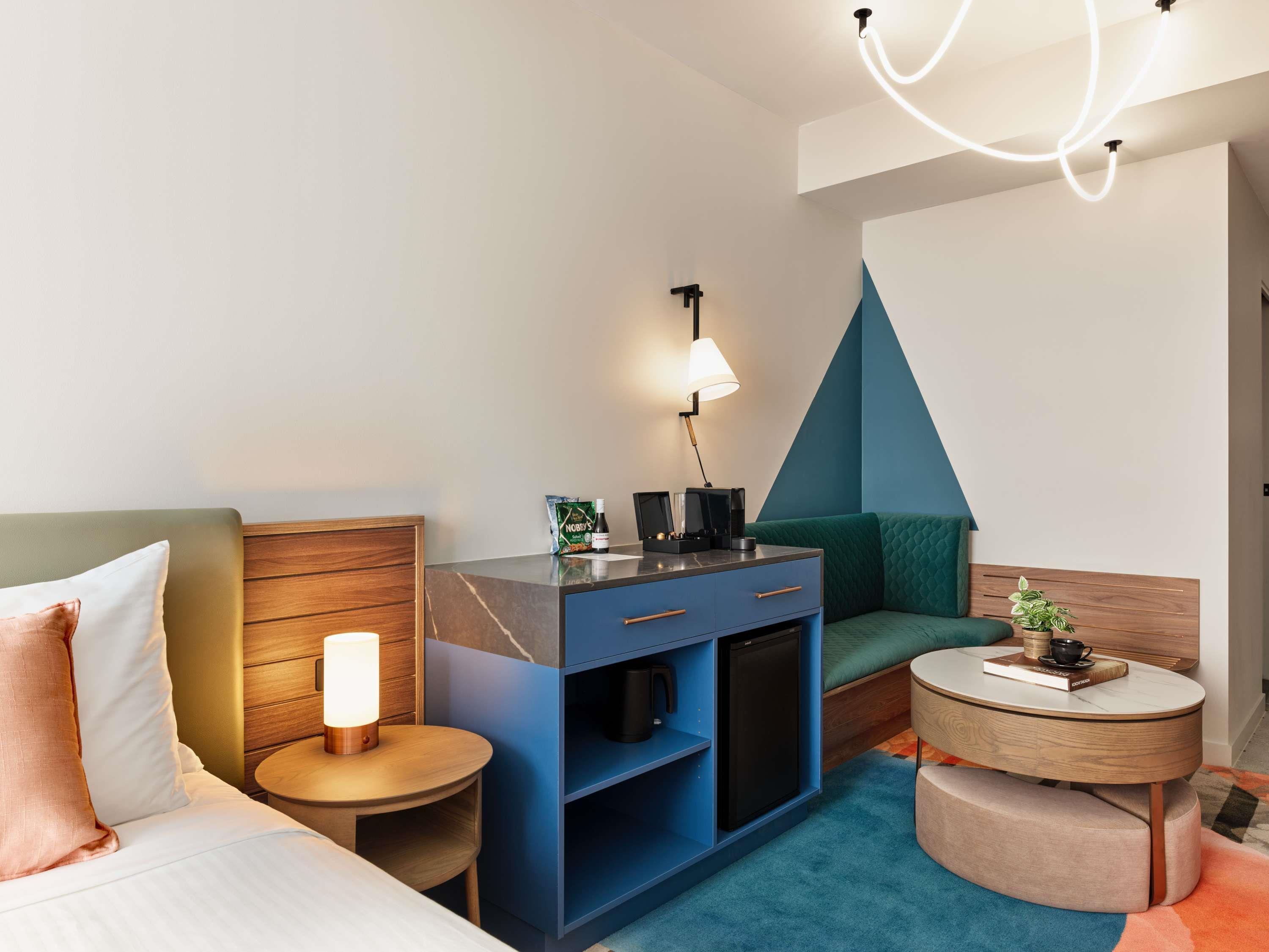 Double Deluxe King Bed