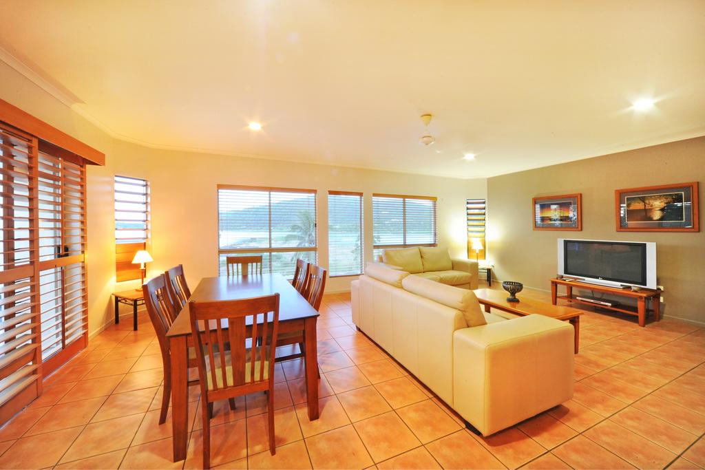 Apartment Two Bedrooms Two Bathrooms