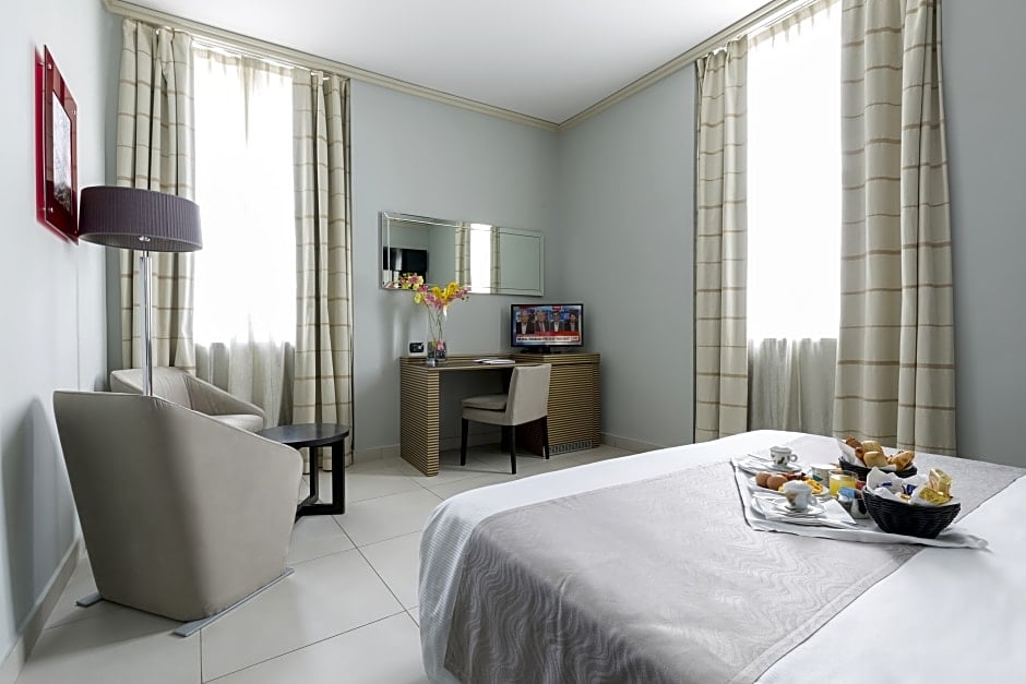 Double Single Executive