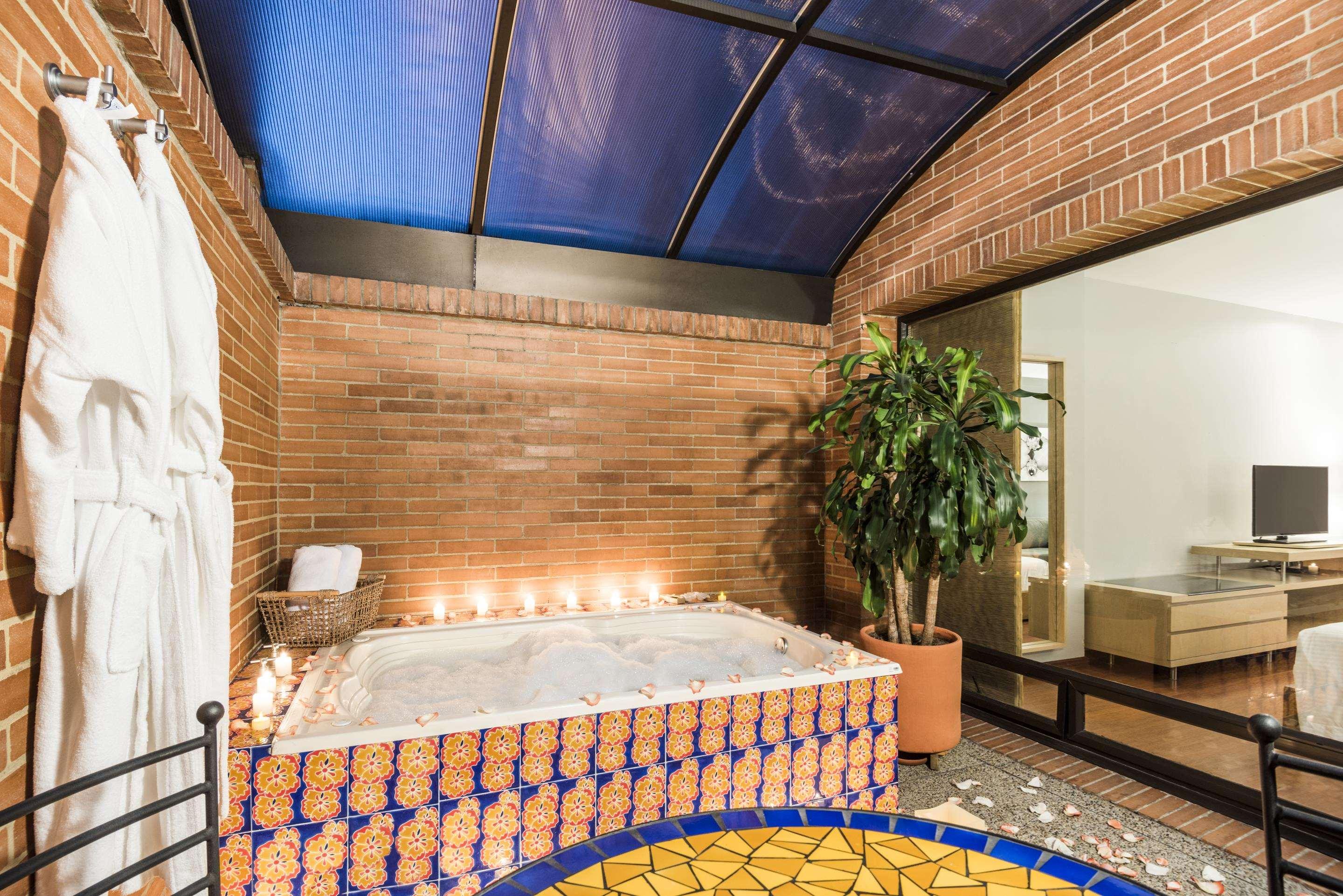 Double Queen Size Bed