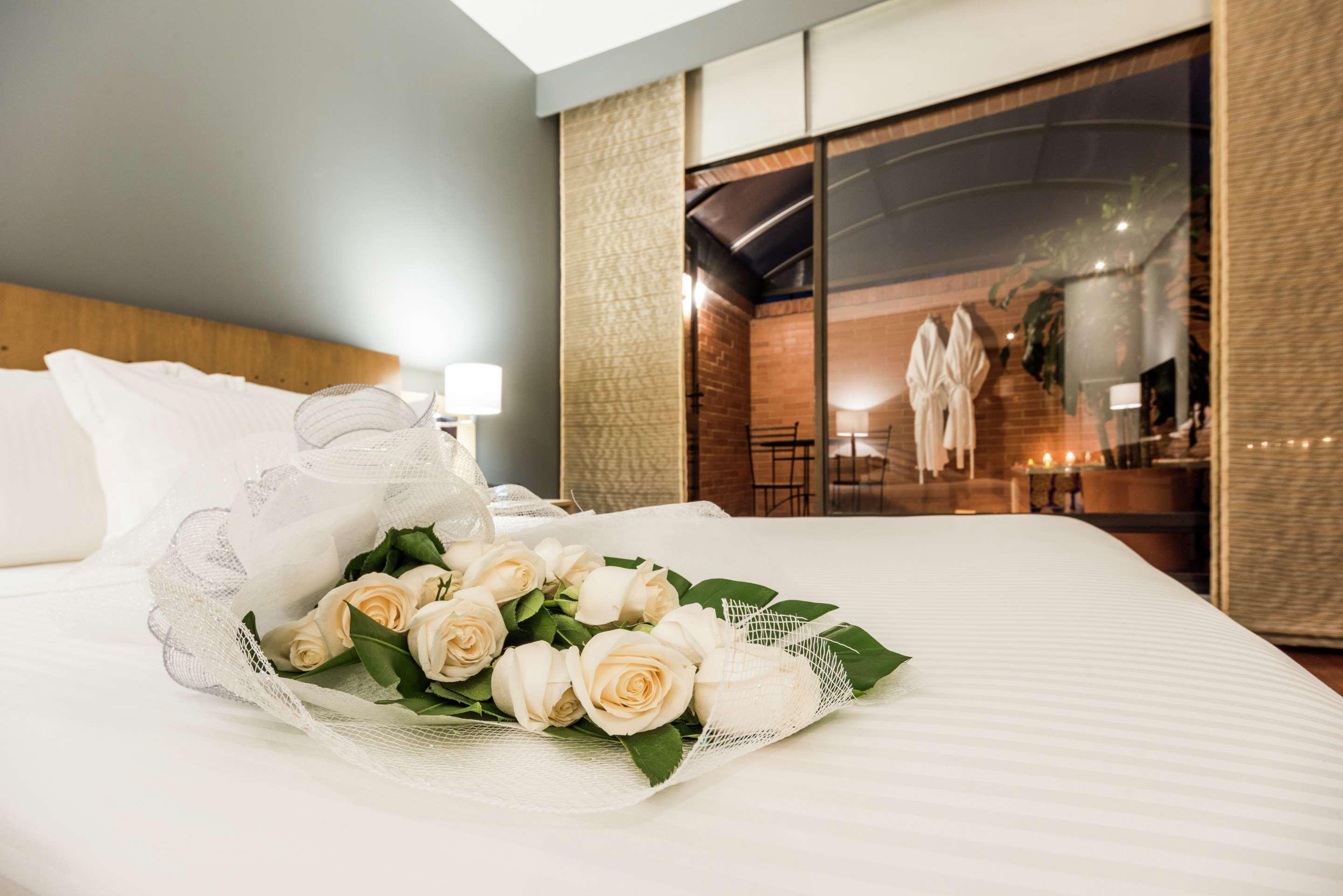 Double Queen Size Bed