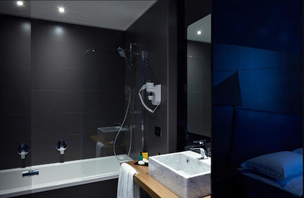 Double or Twin Standard