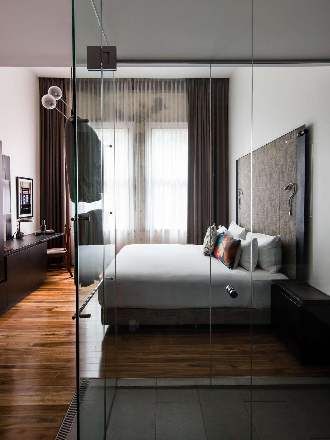 Double or Twin Standard