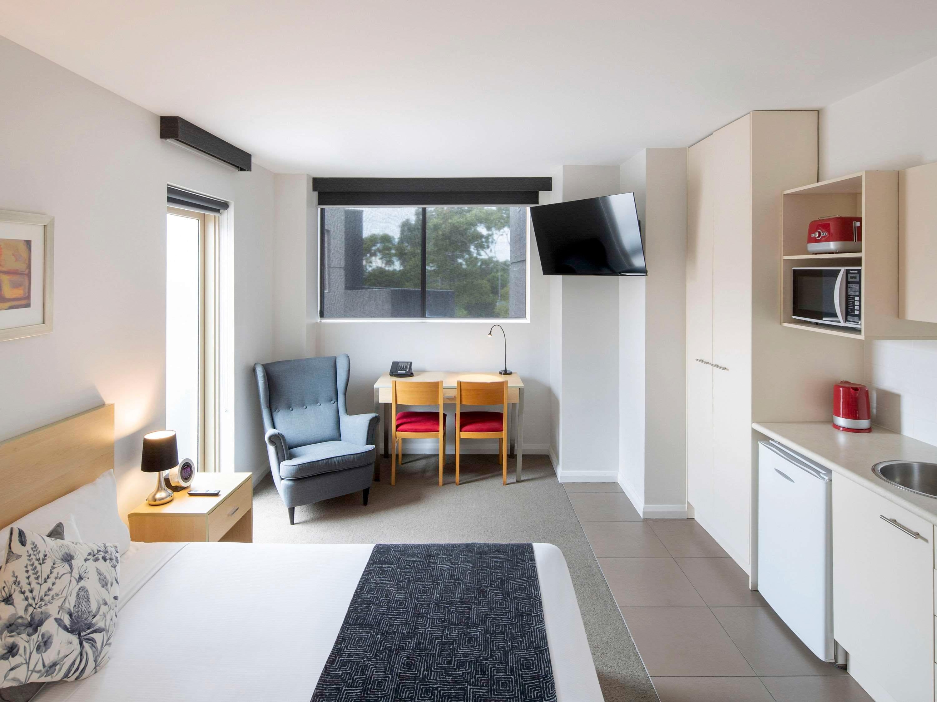 Apartment King Size Bed