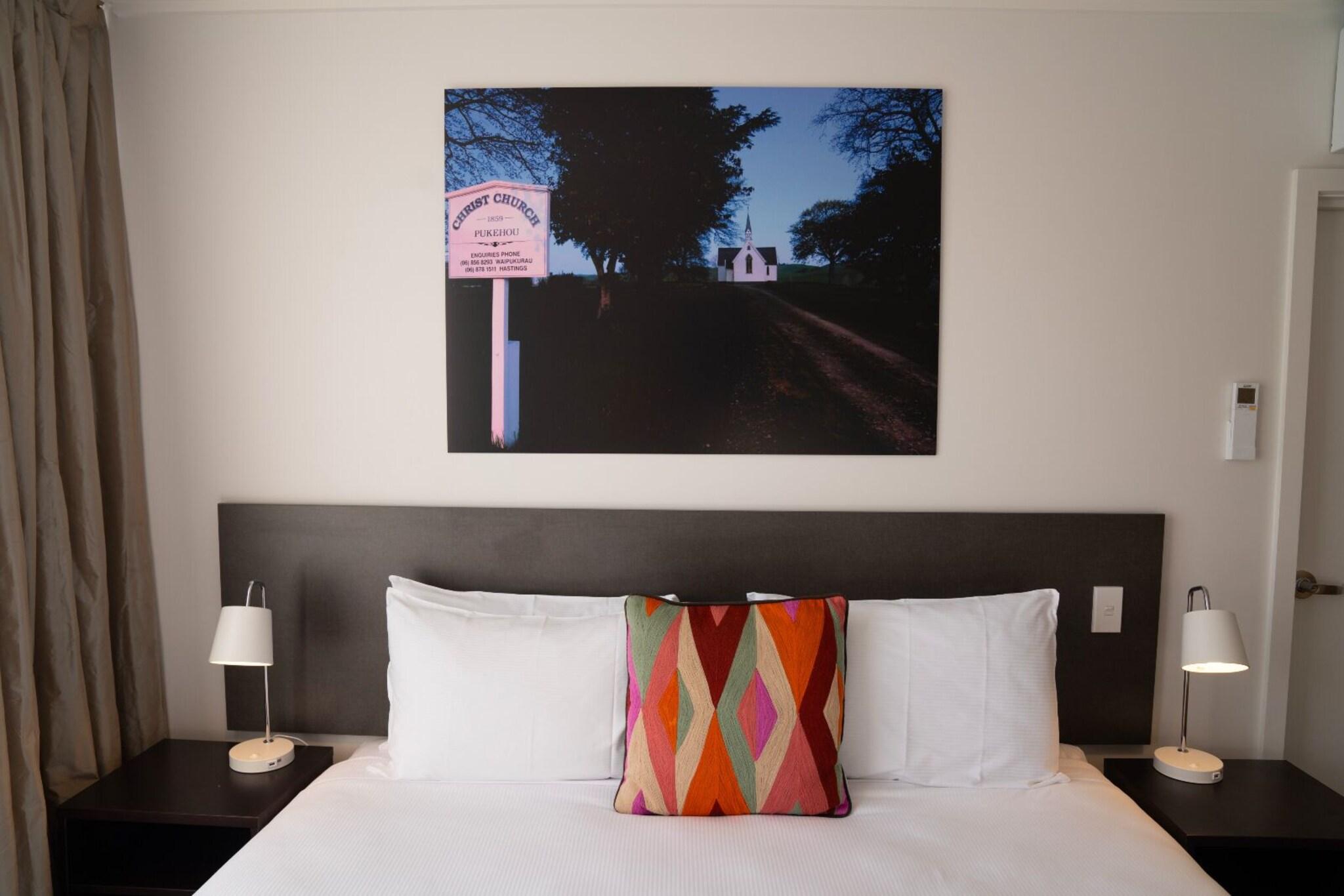 Studio Deluxe King Bed