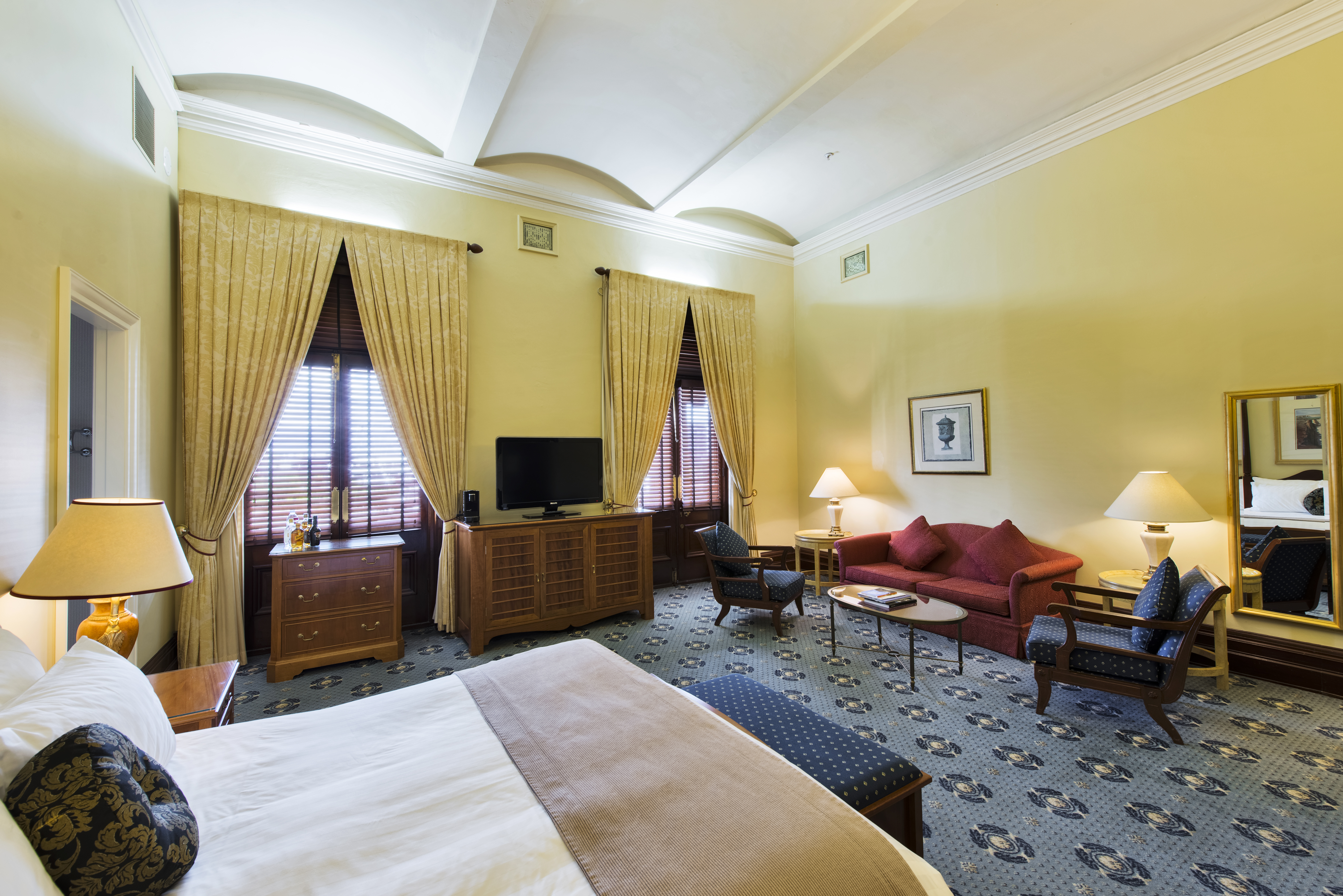 Double King Size Bed