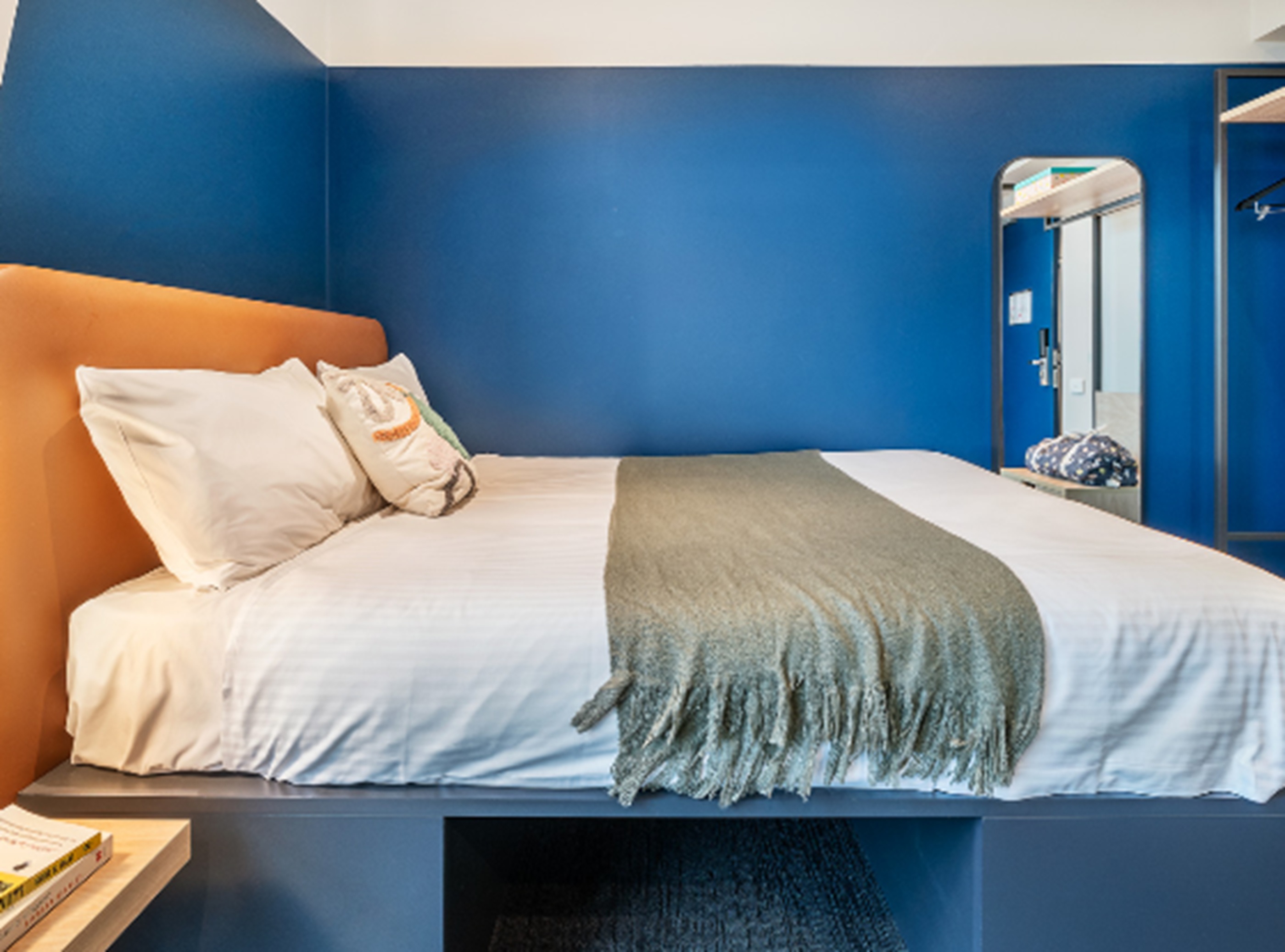 Double Queen Size Bed