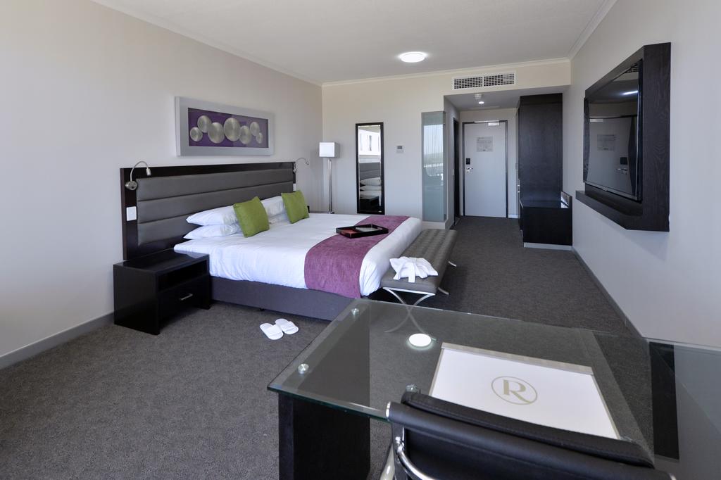 Double Executive King Bed