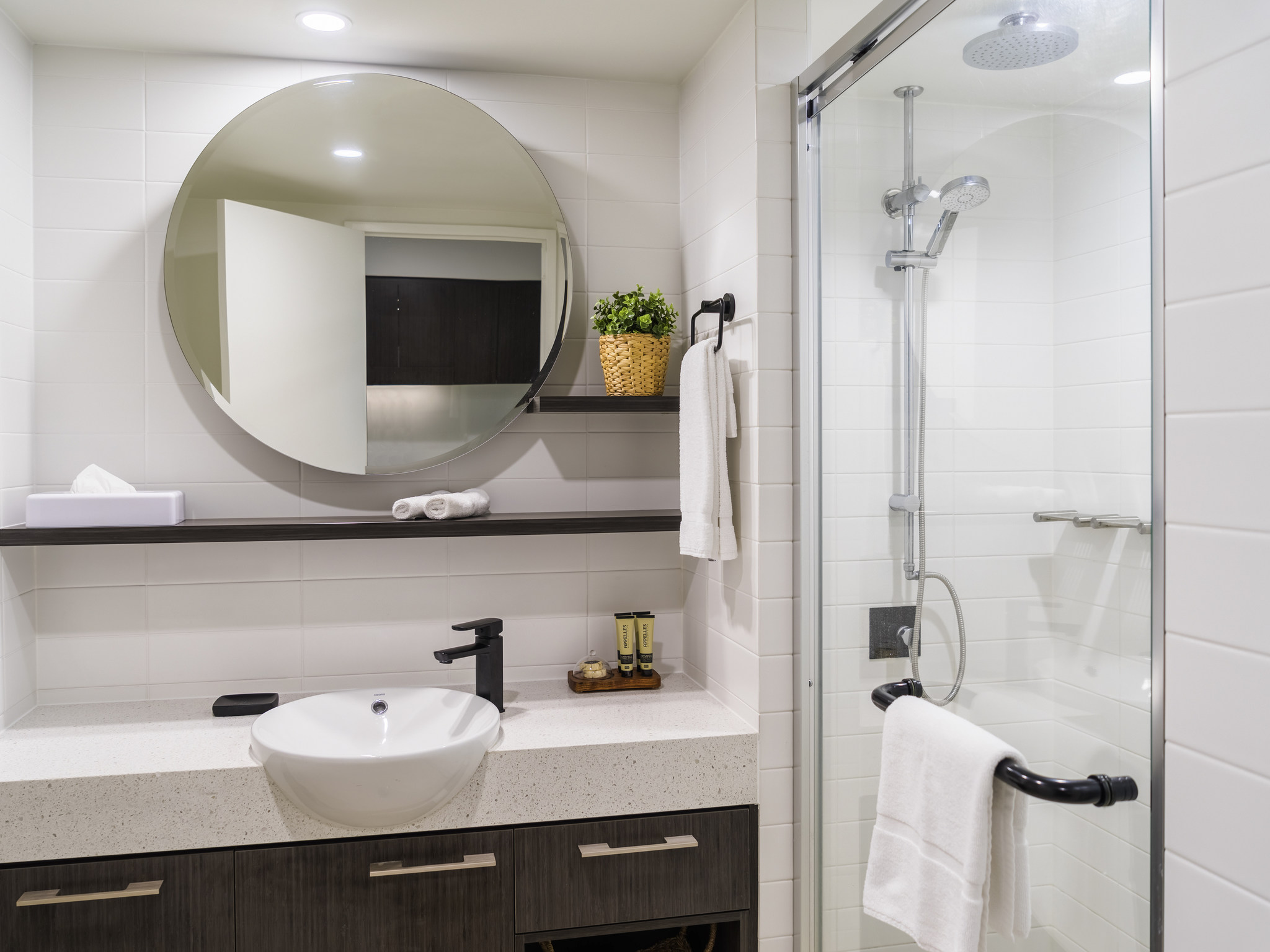 Studio King Size Bed