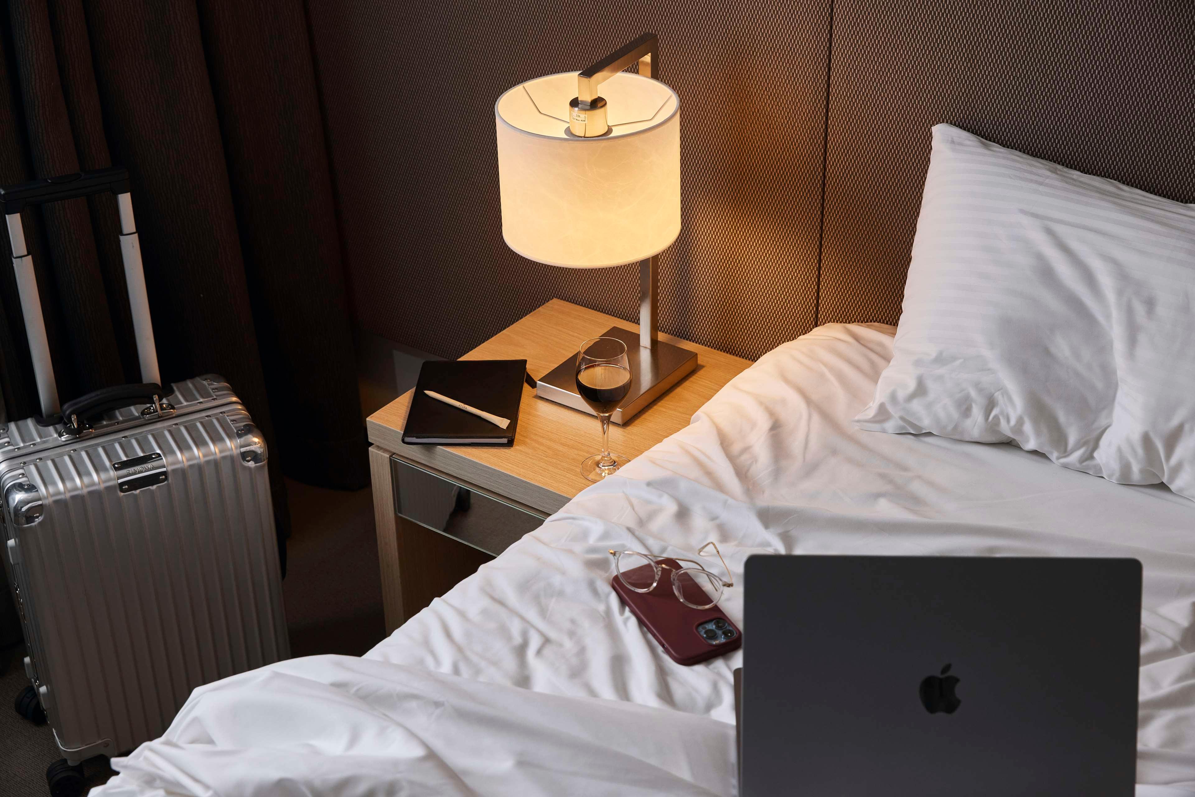 Double Deluxe Queen Bed