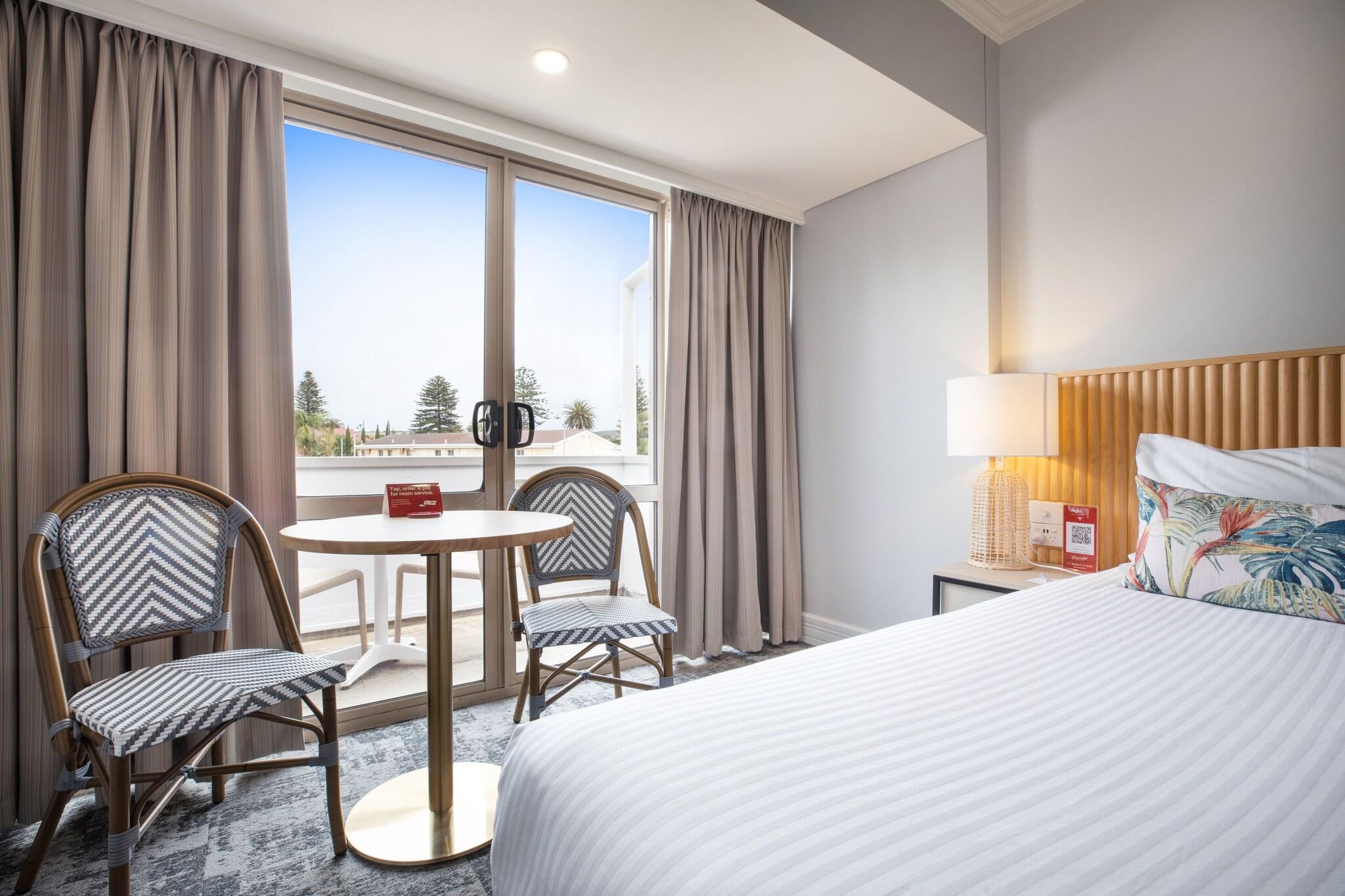 Studio King Size Bed