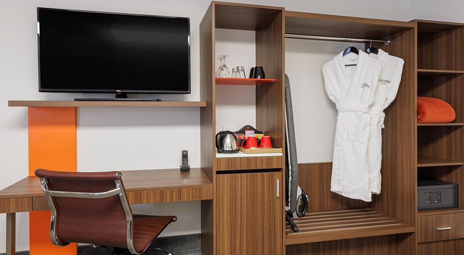 Double Superior King Bed