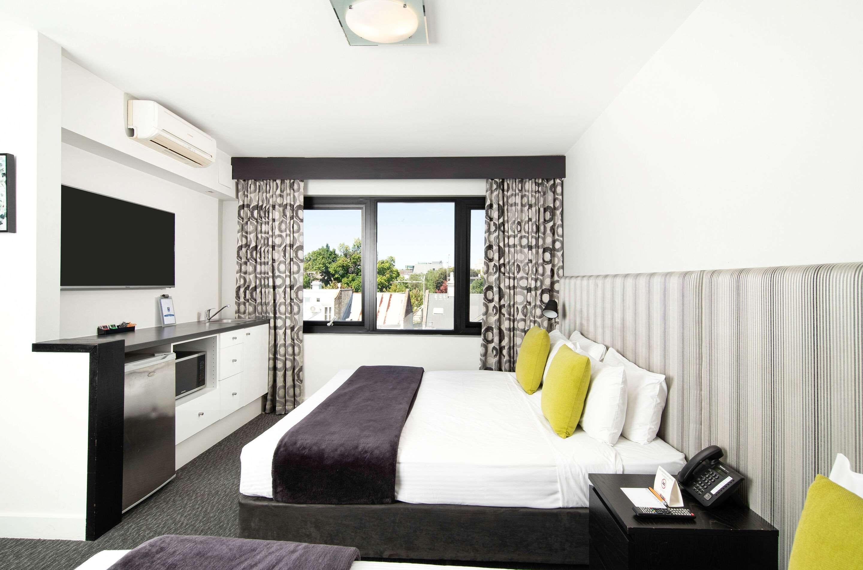 Double King Bed Non Smoking