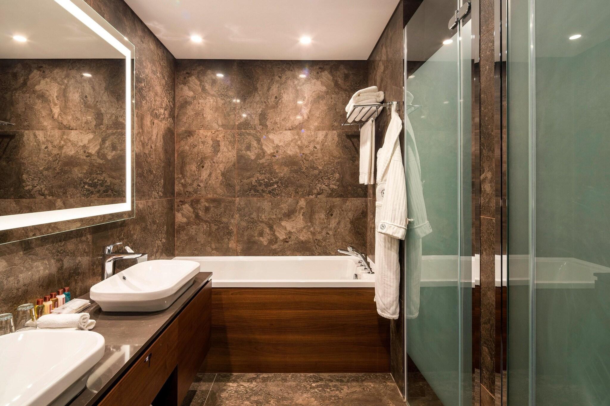 Suite Executive King Bed