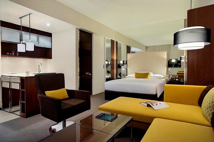 Studio Queen Size Bed