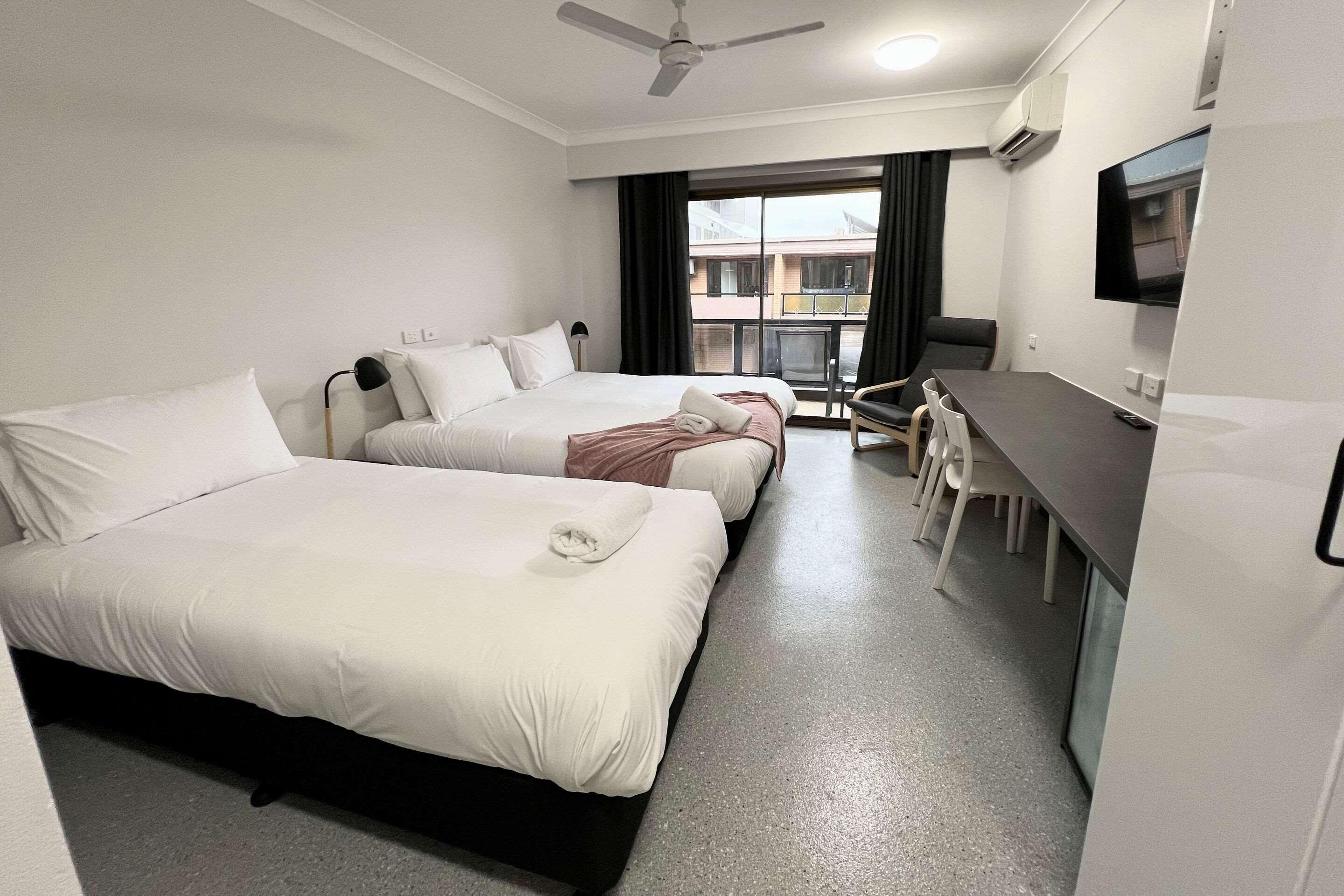 Quadruple Capacity 4