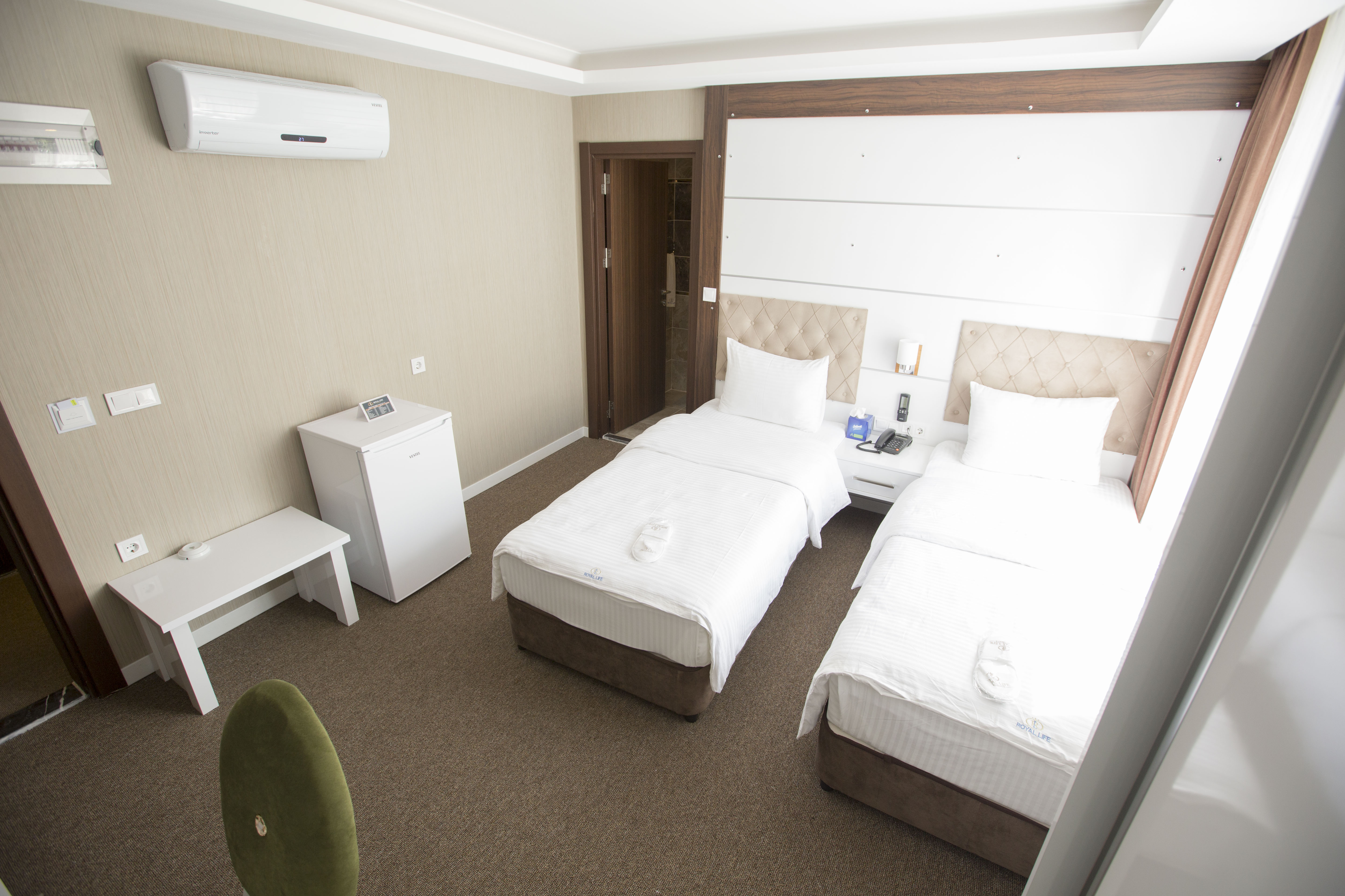 Double or Twin Standard