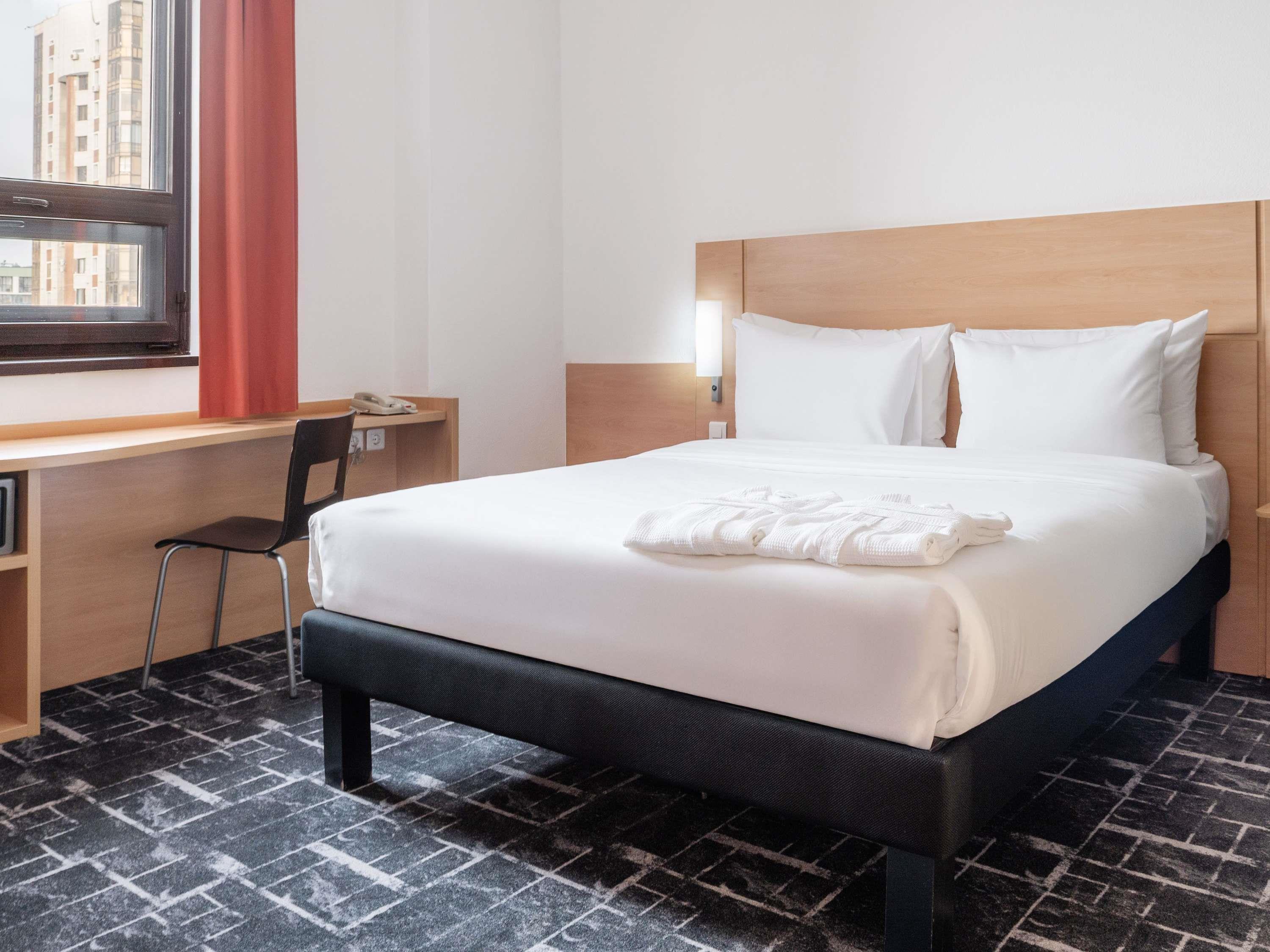 Double Luxury City View