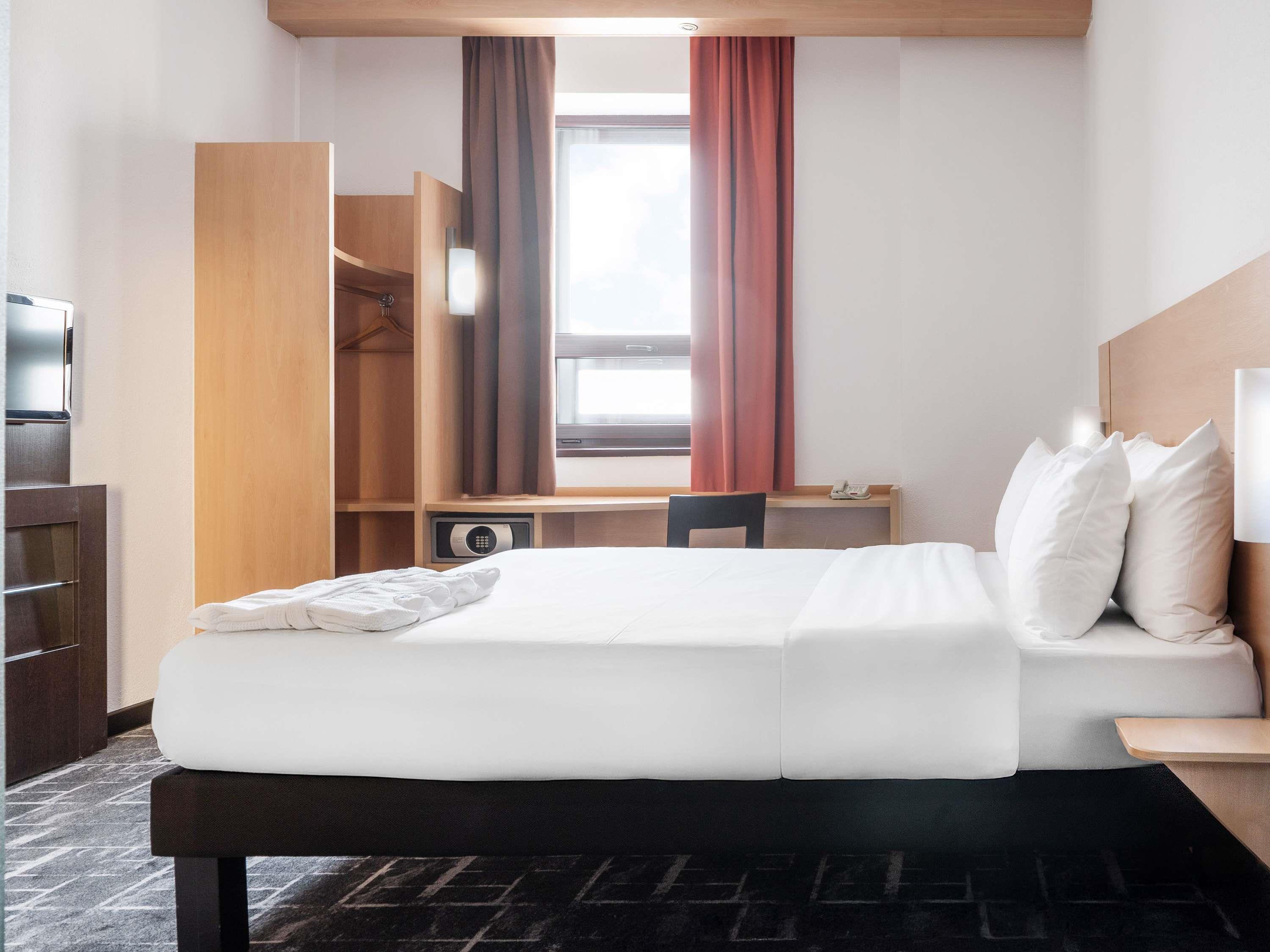 Double Luxury City View