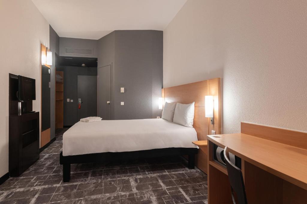 Double Single Premium City View