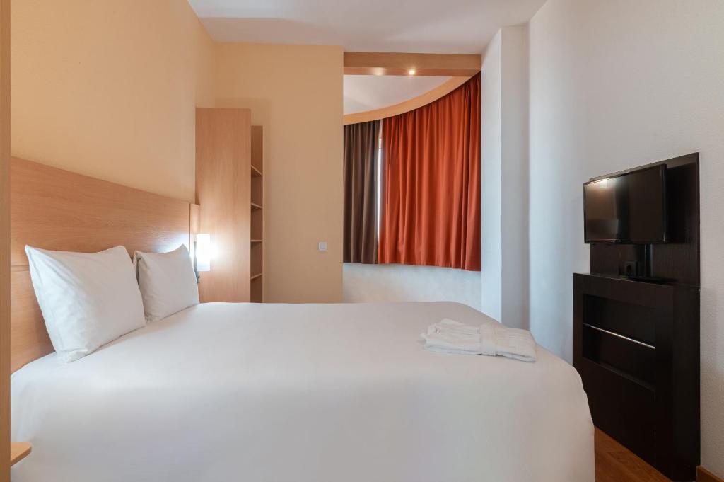 Double Single Luxury City View