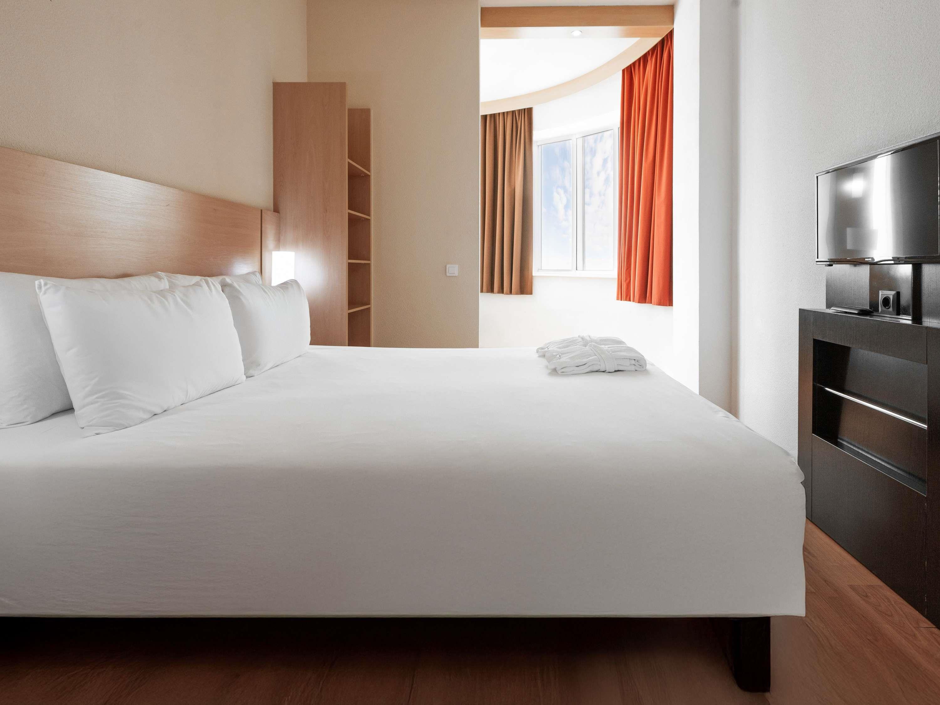 Double Luxury City View