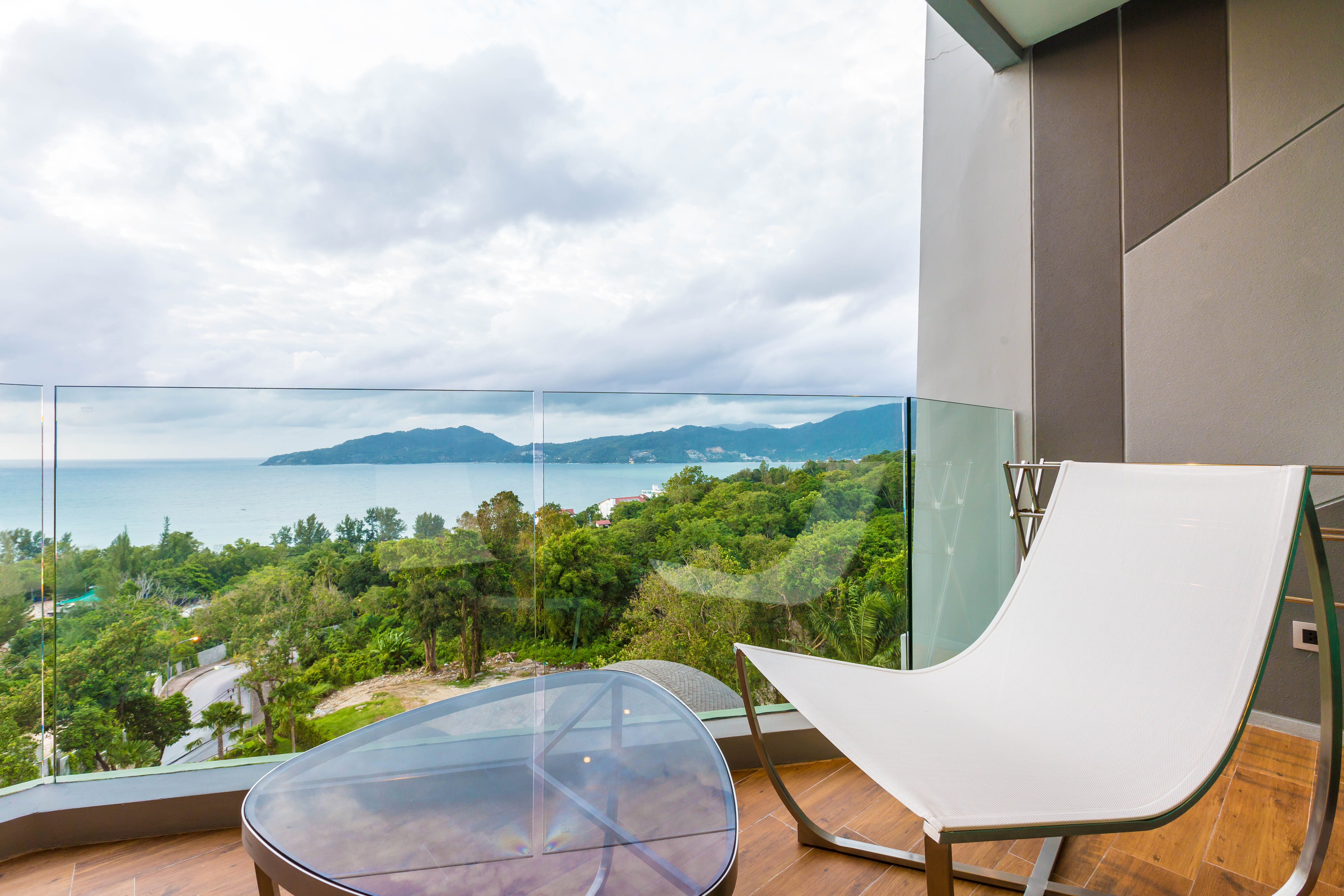 Double or Twin Deluxe Sea View