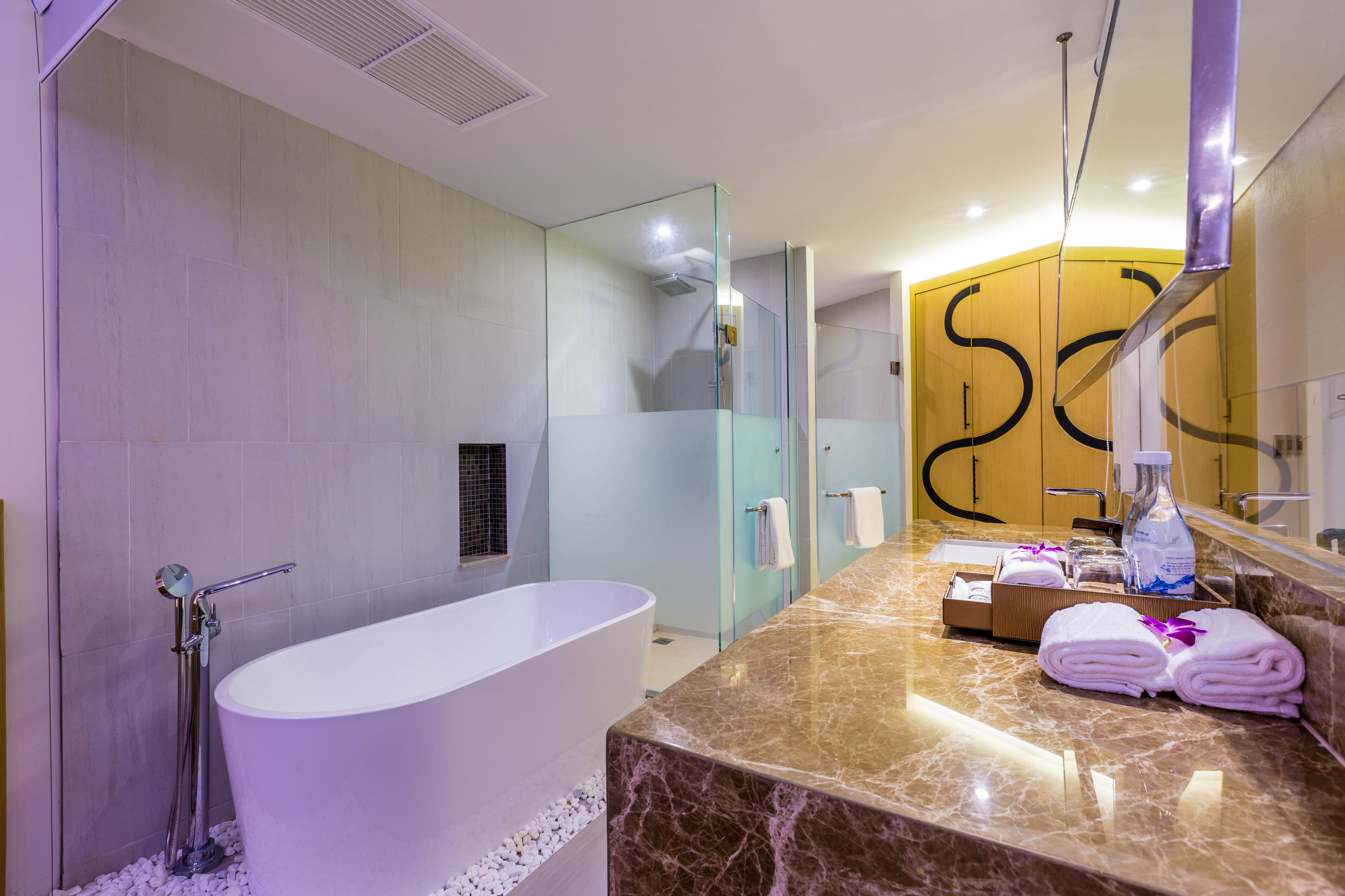 Double or Twin Deluxe Sea View