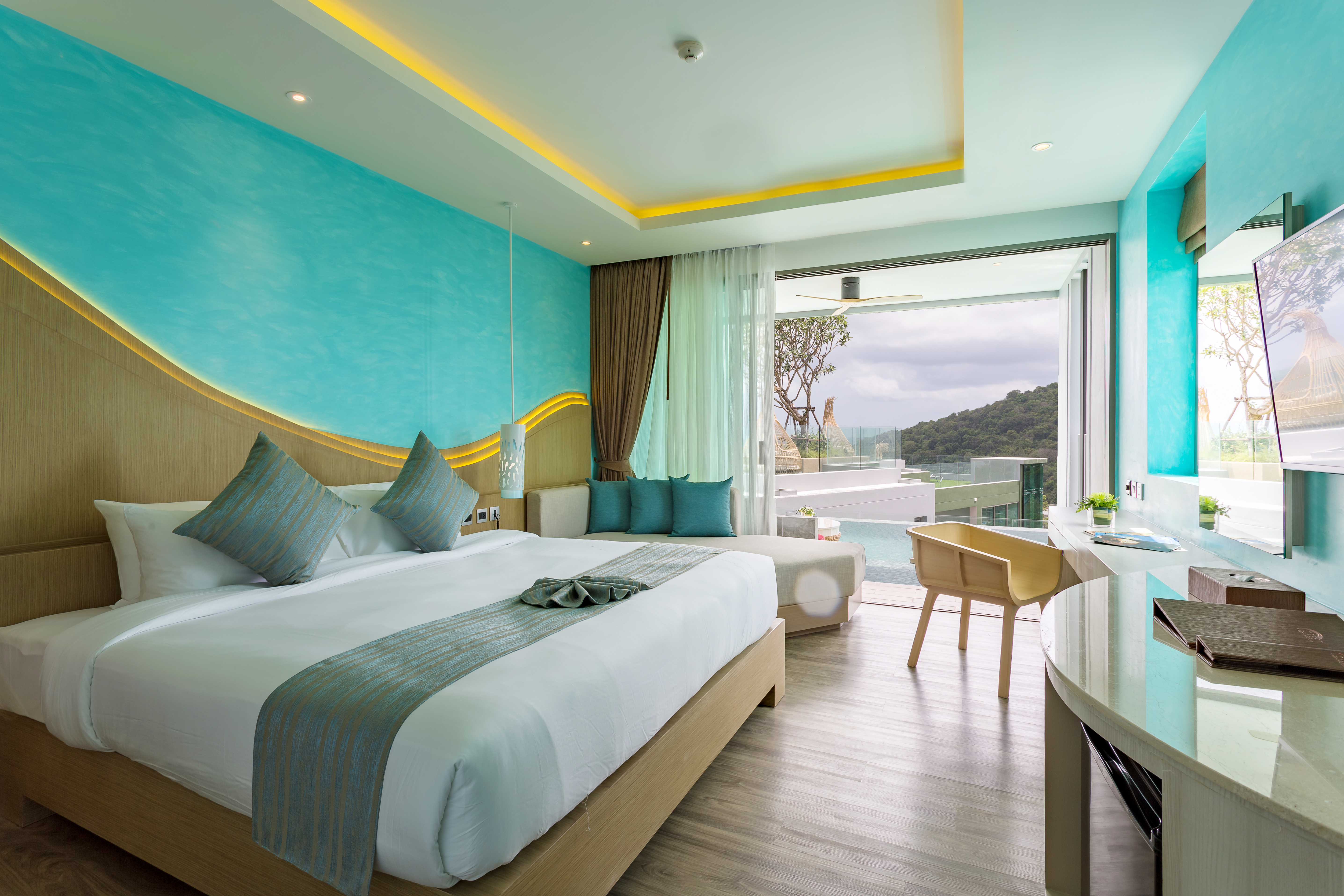 Double or Twin Deluxe