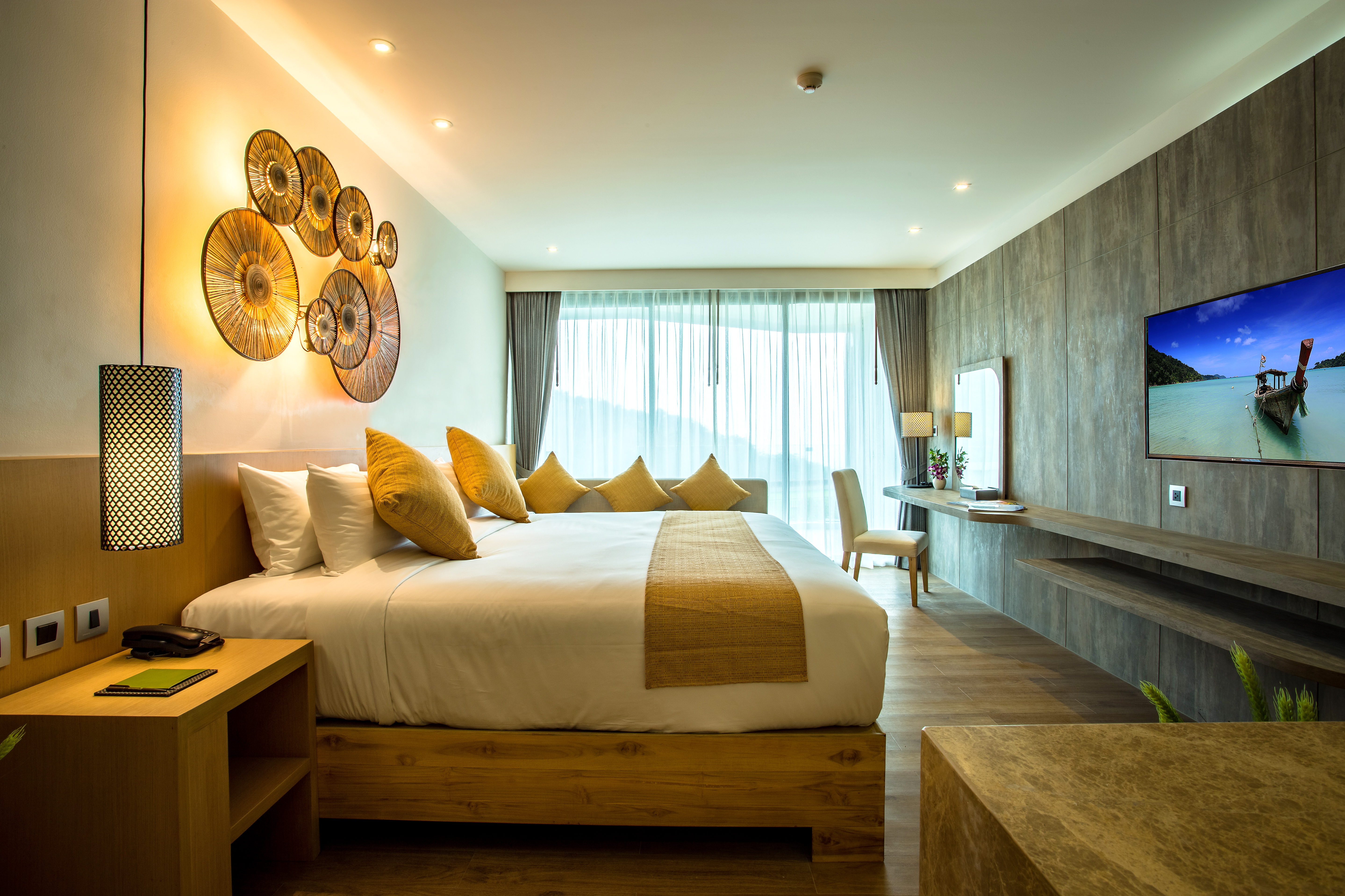 Double or Twin Deluxe Side Sea View