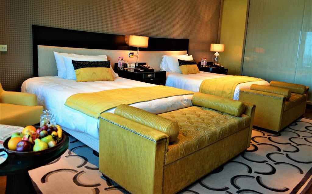 Twin Luxury City View