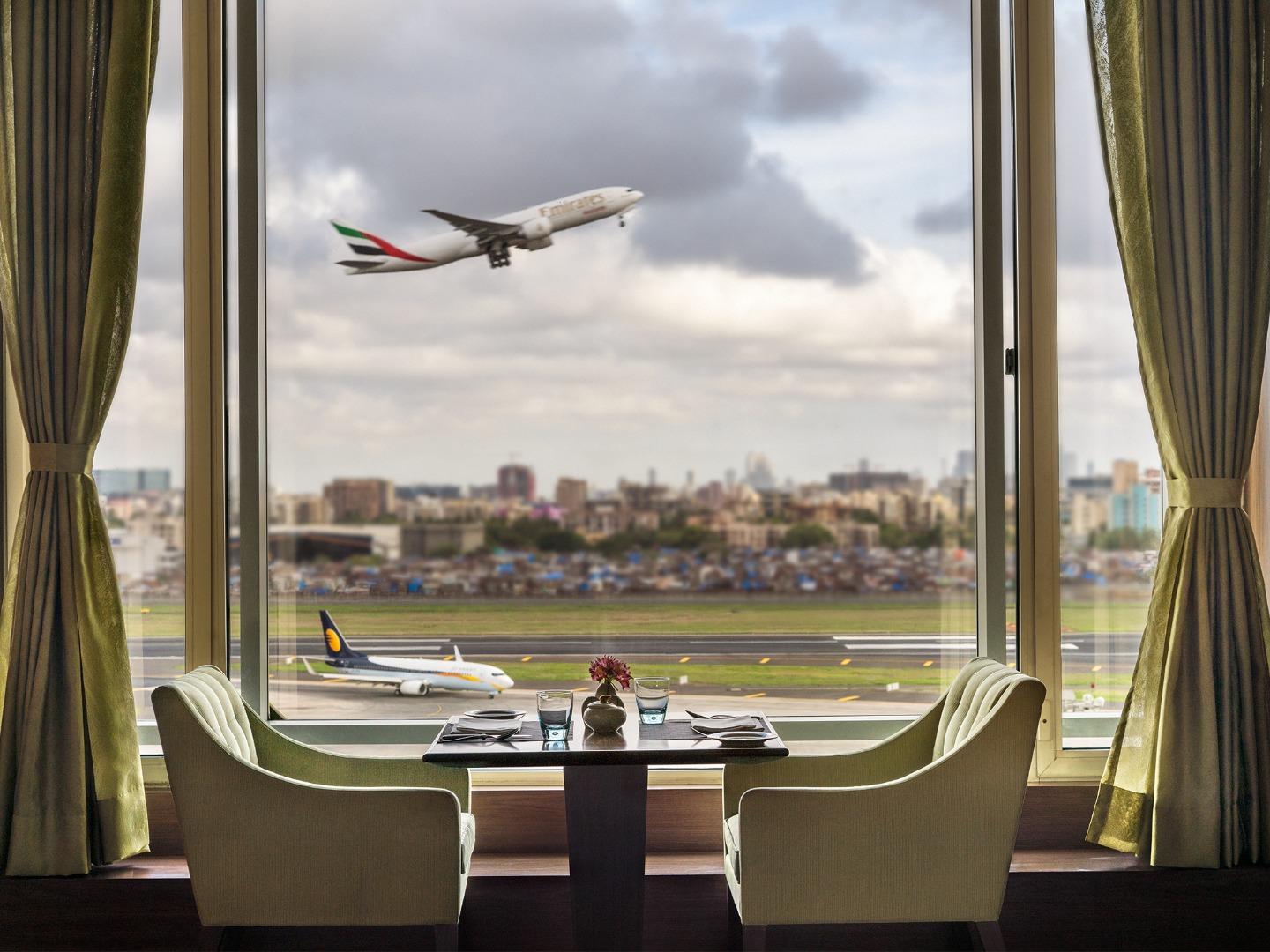 Double Club King Bed