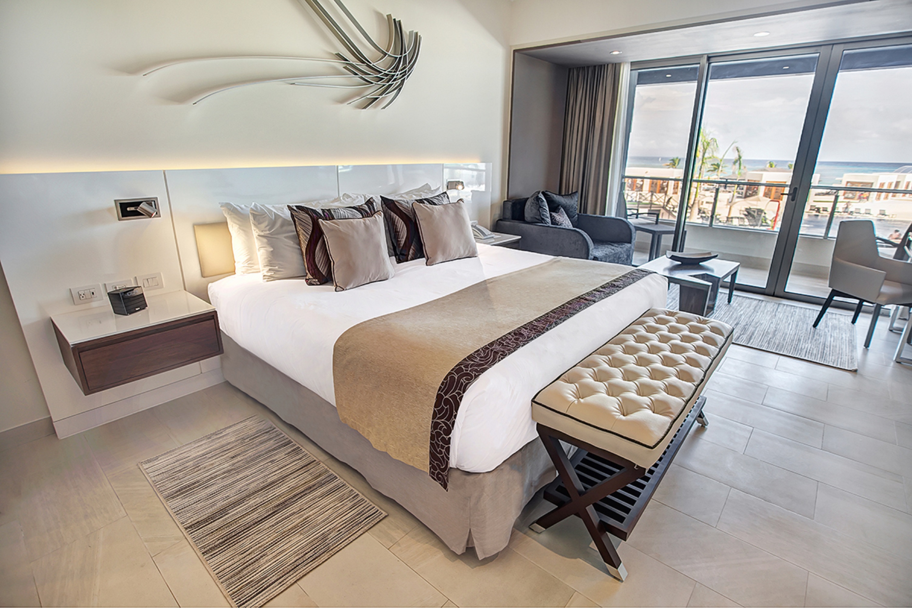 Junior Suite Accessible