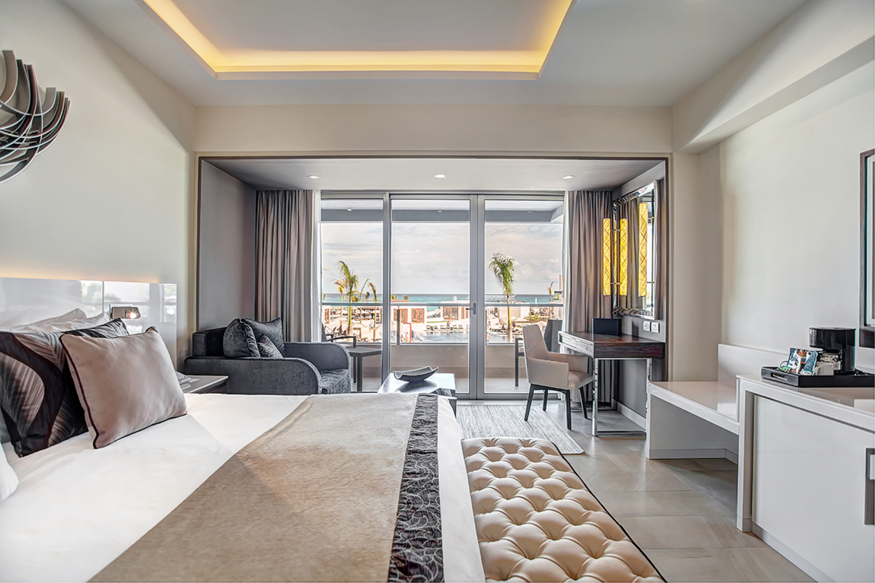 Junior Suite Accessible