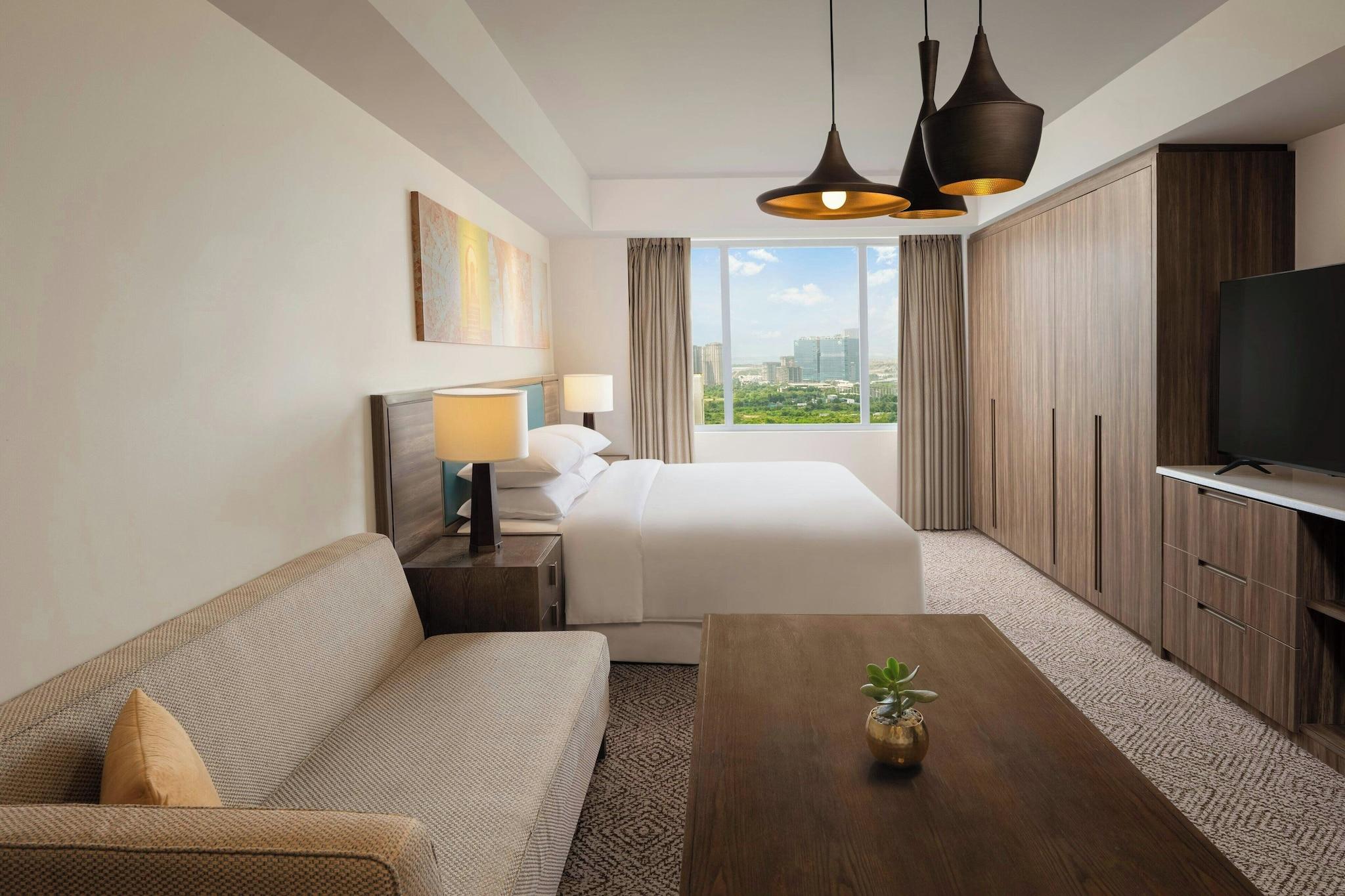 Studio King Size Bed