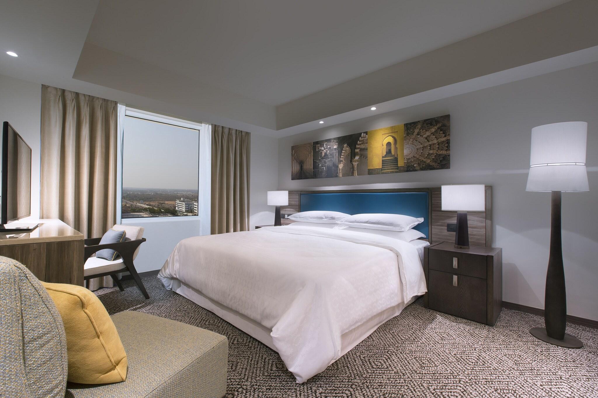 Studio King Size Bed