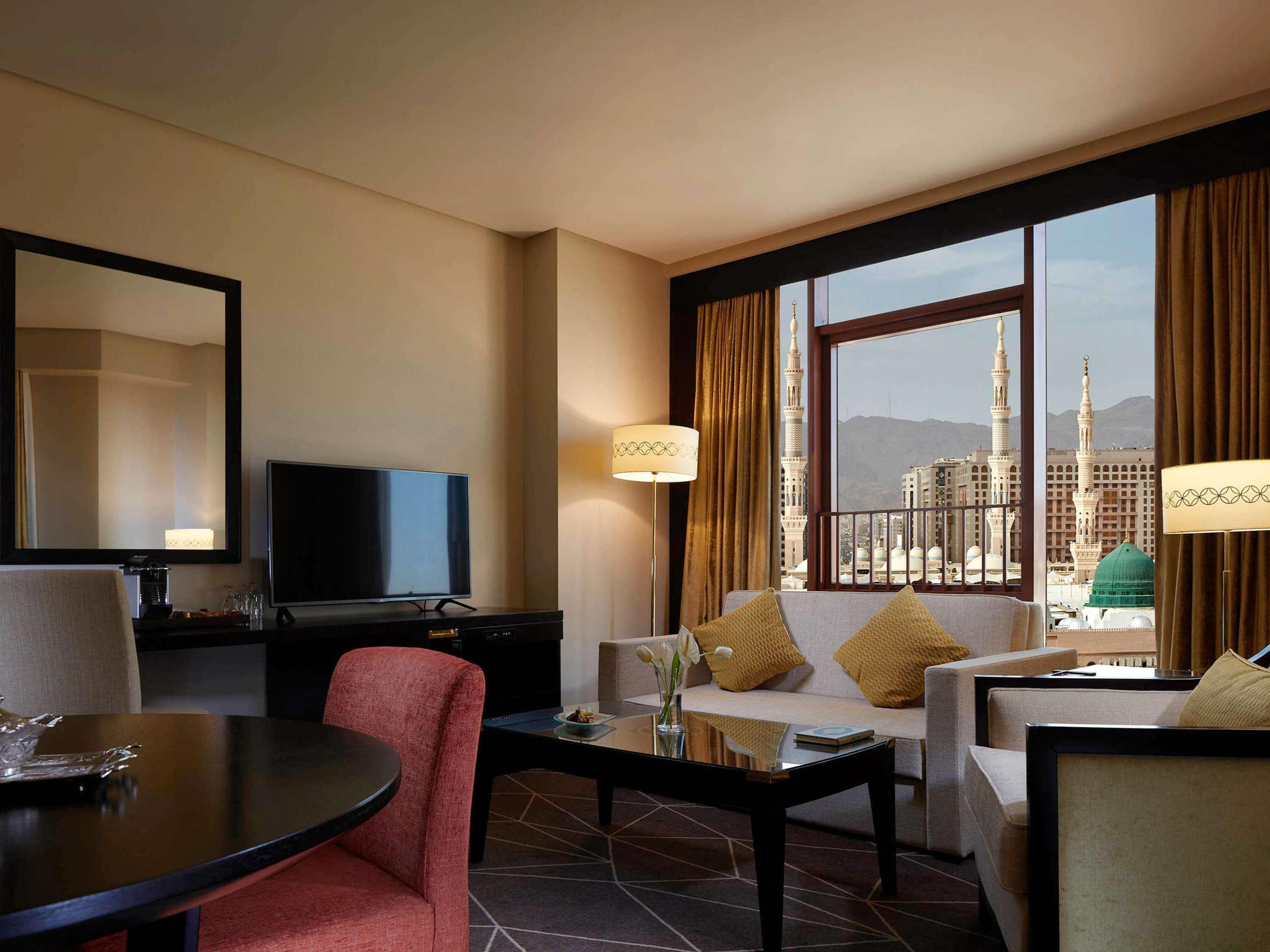 Junior Suite King Size Bed