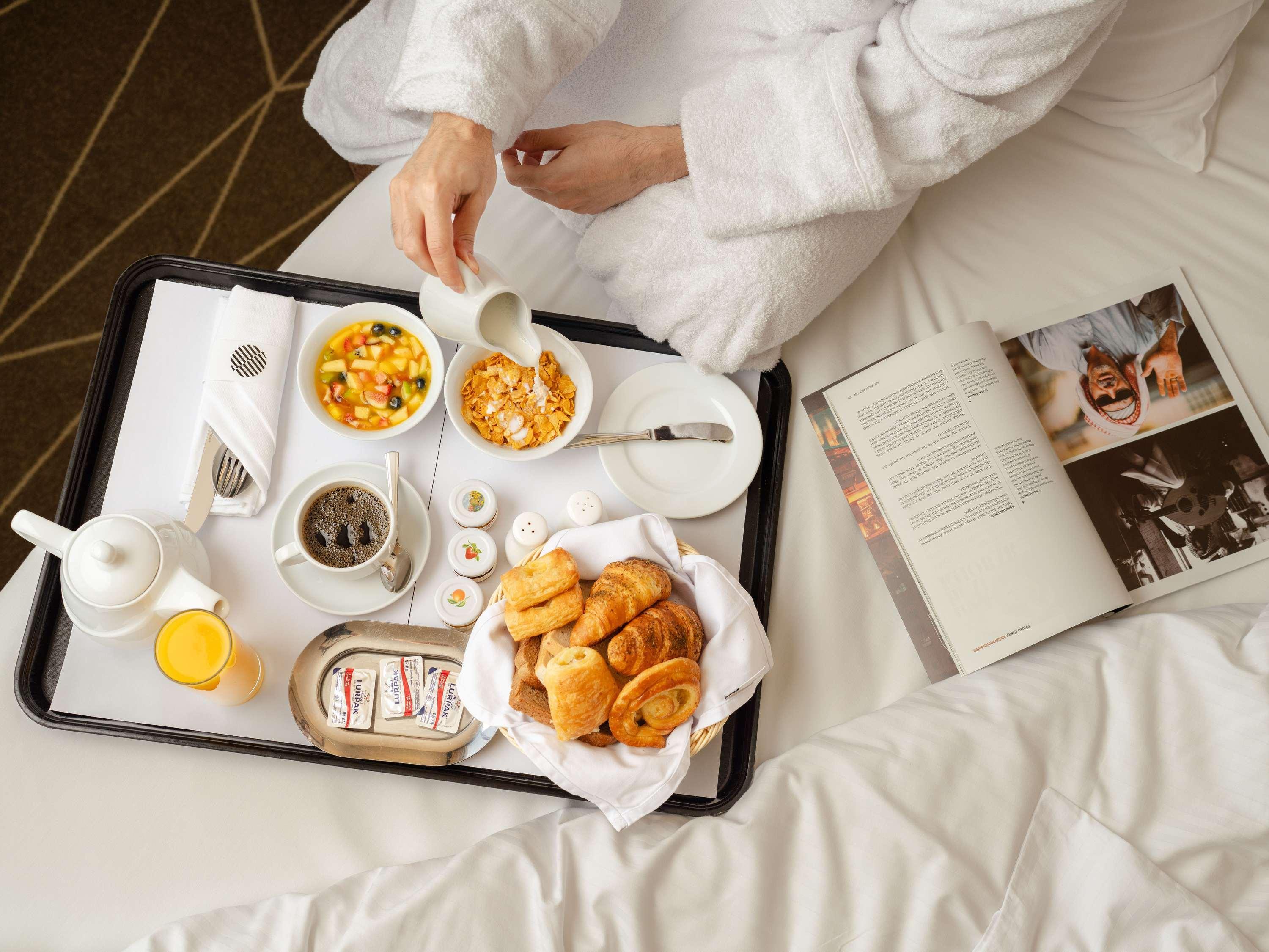 Double Deluxe King Bed