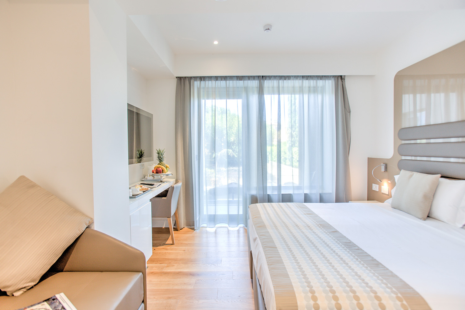 Family Room Capacity 2