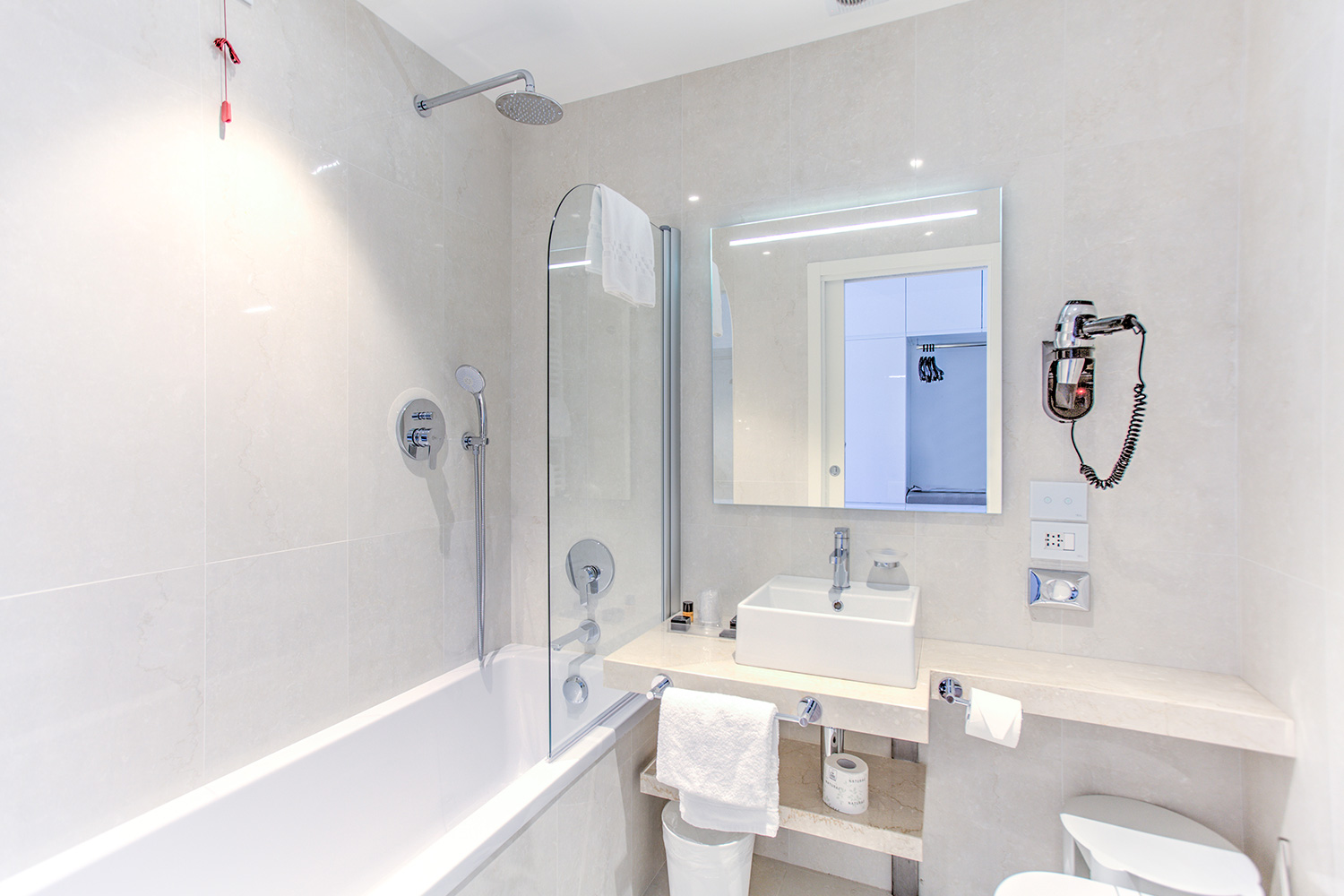 Family Room Capacity 2