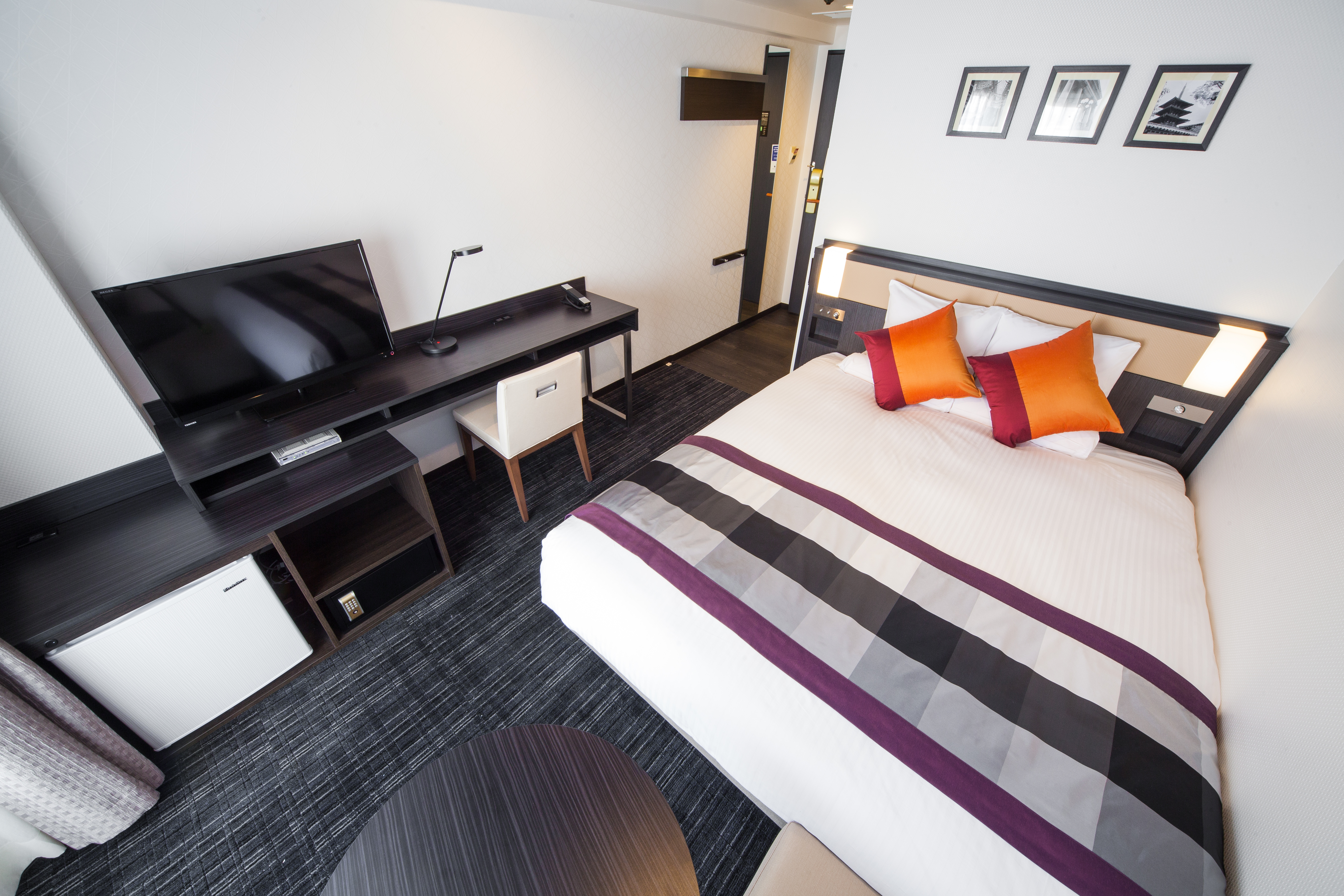 Double Superior Queen Bed