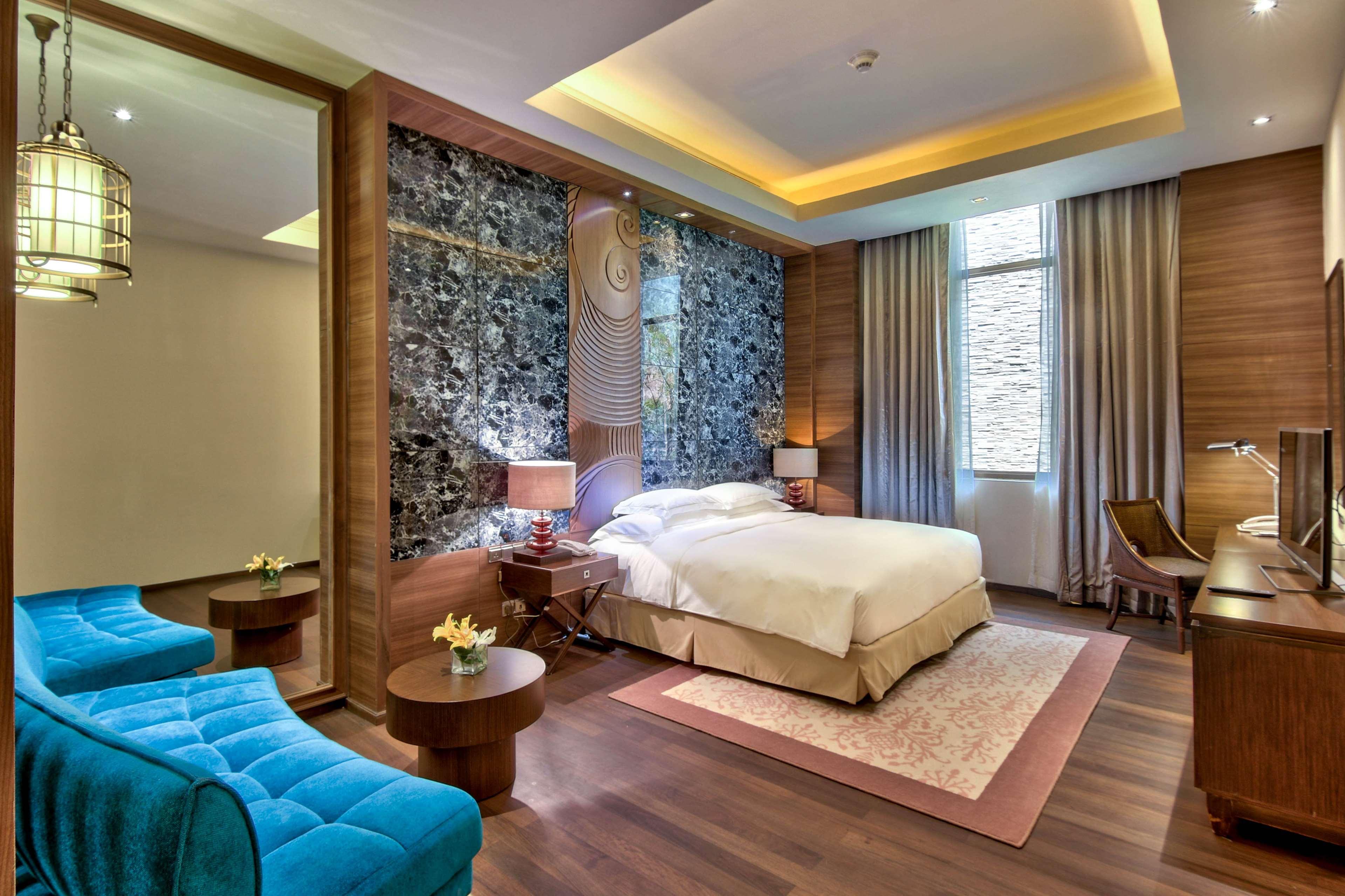 Suite King Bed One Bedroom 