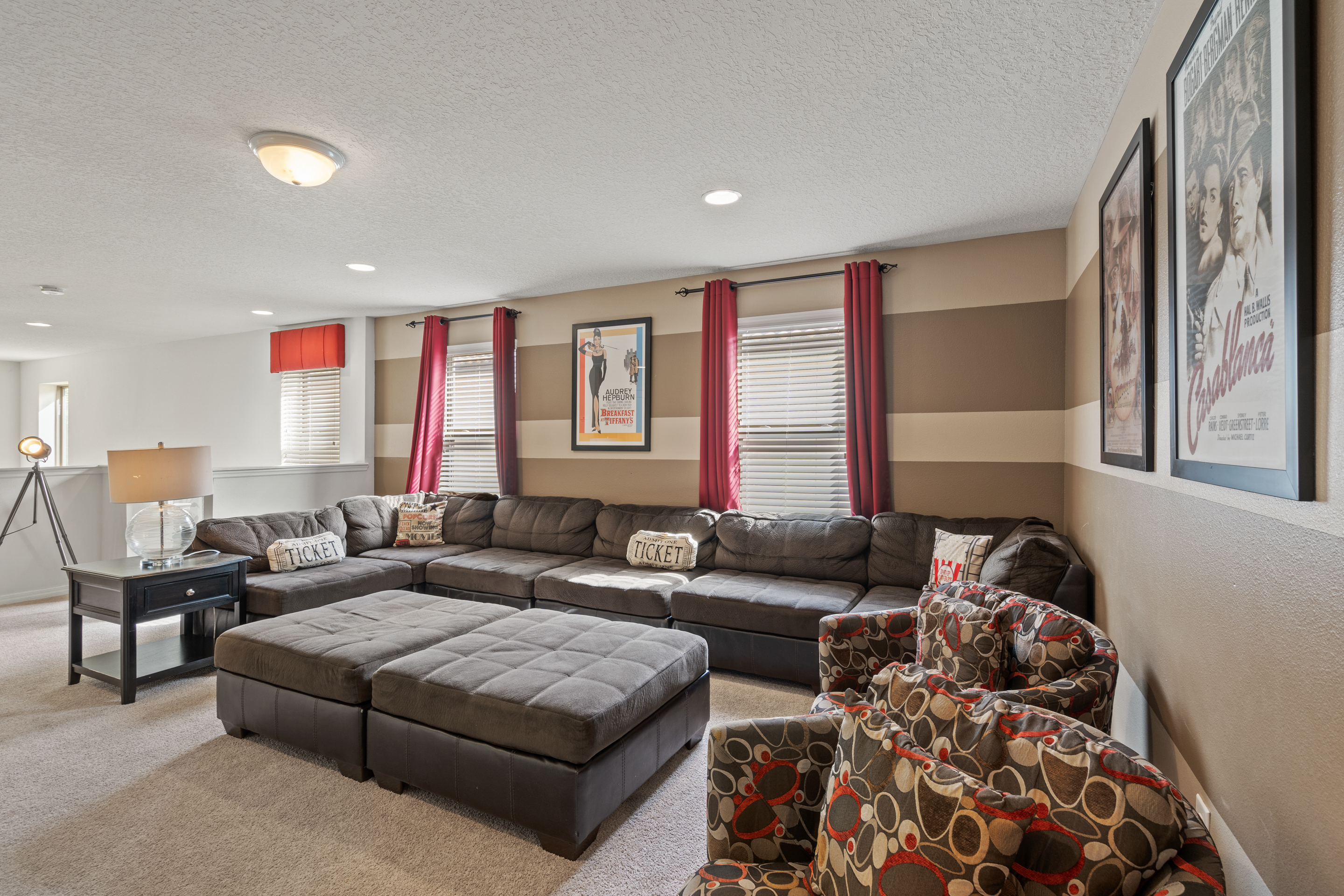 Home Five Bedrooms with Private Pool