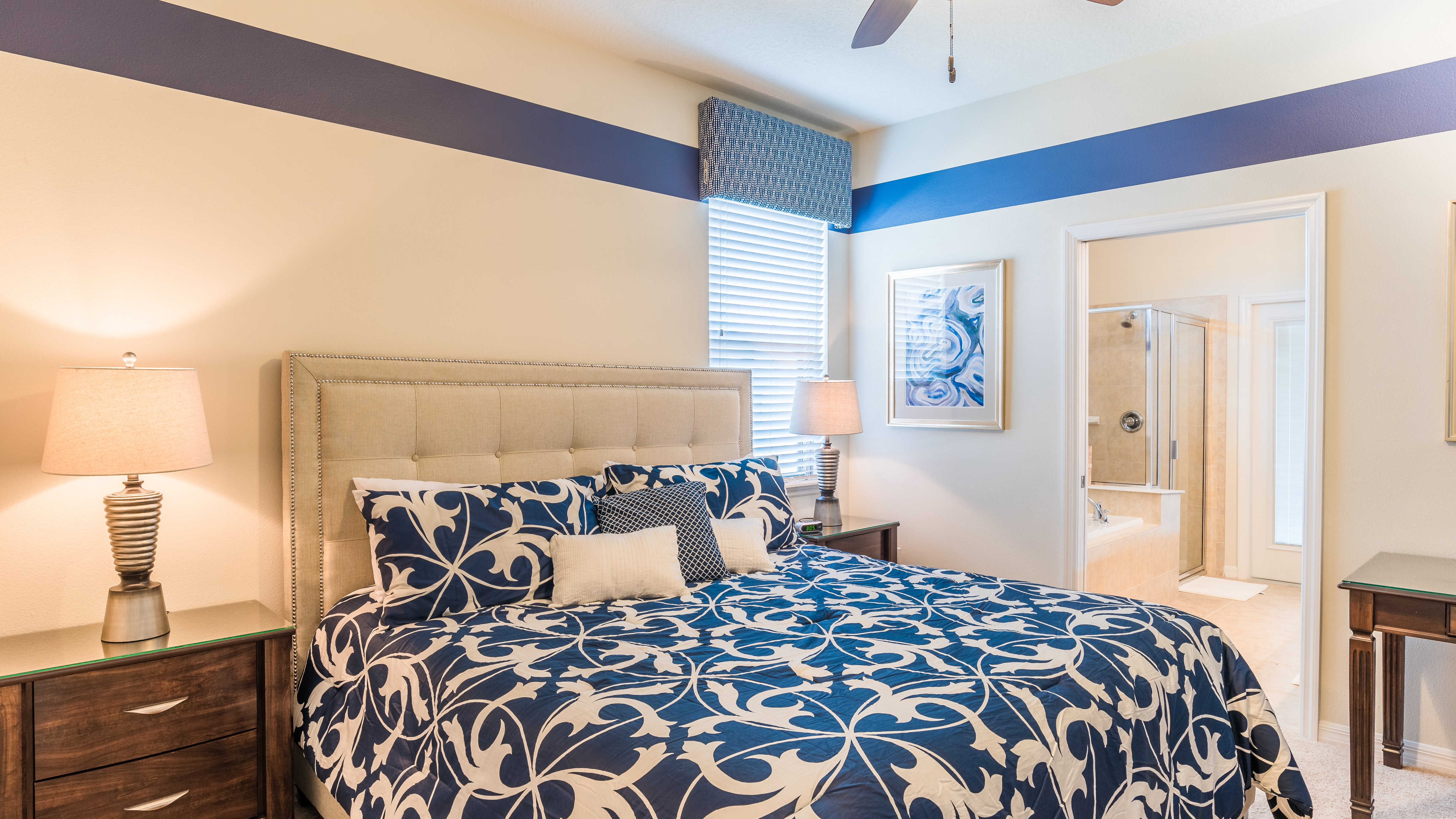 Home Seven Bedrooms with Private Pool