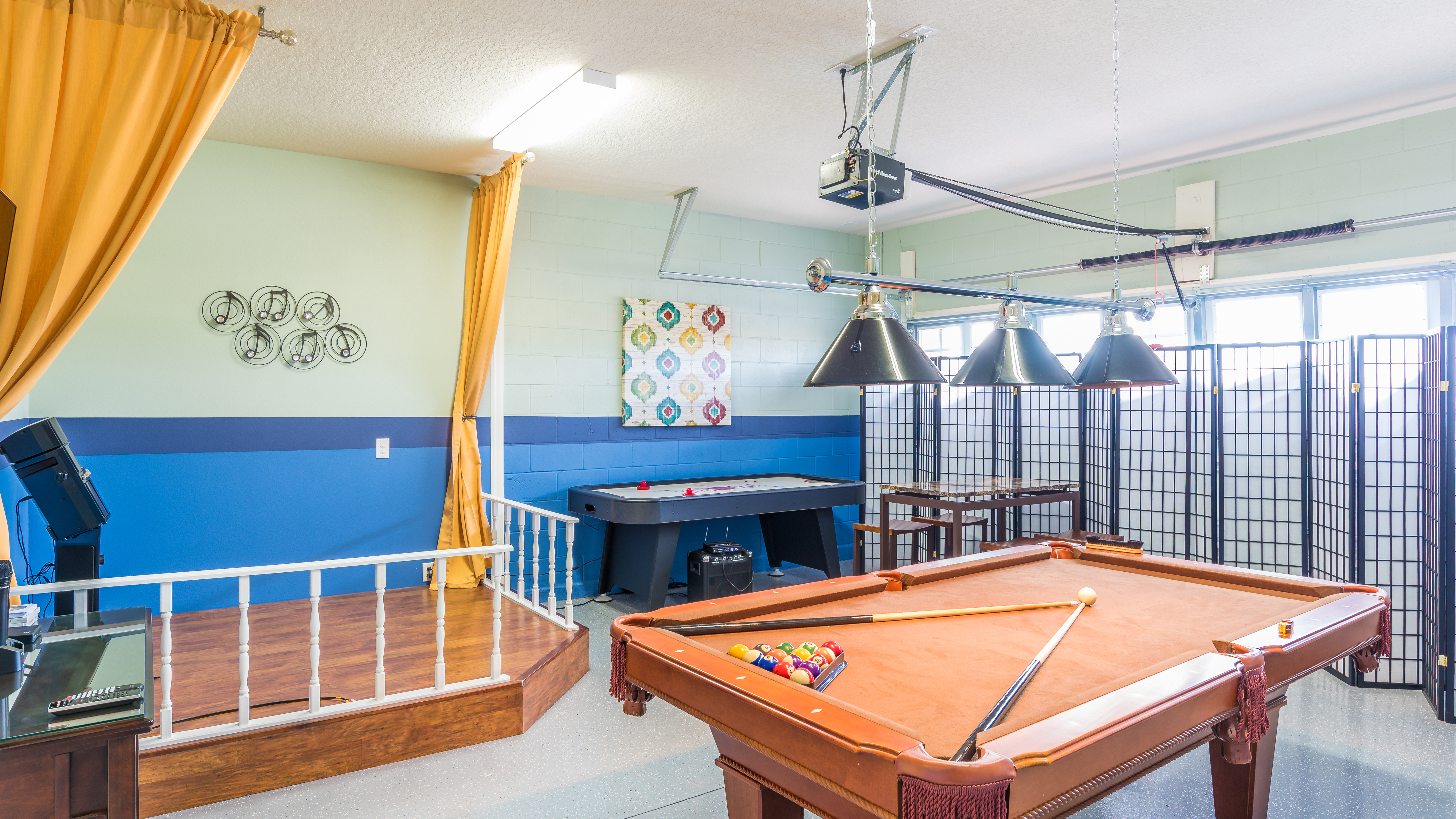 Home Seven Bedrooms with Private Pool