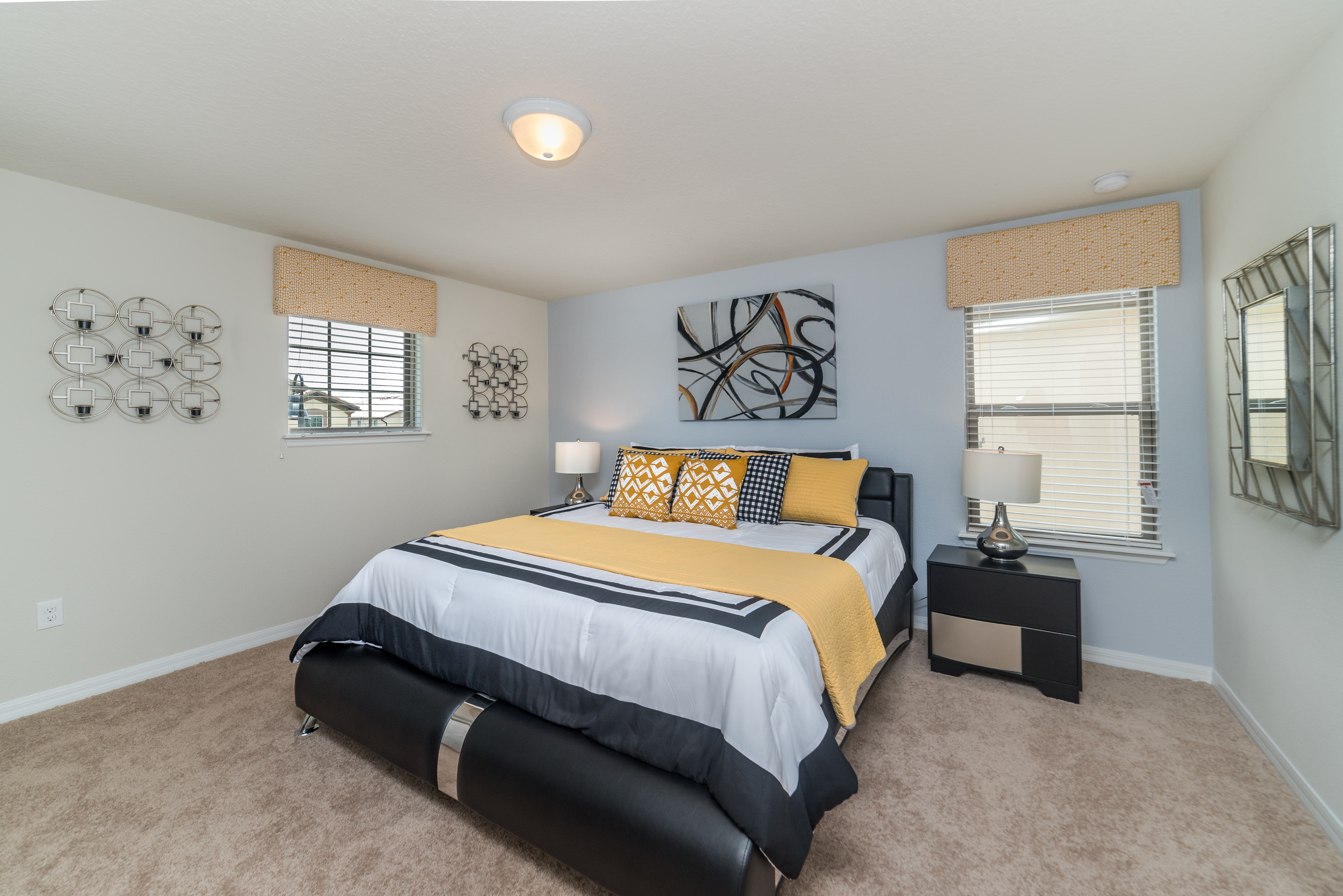 Home Six Bedrooms with Private Pool