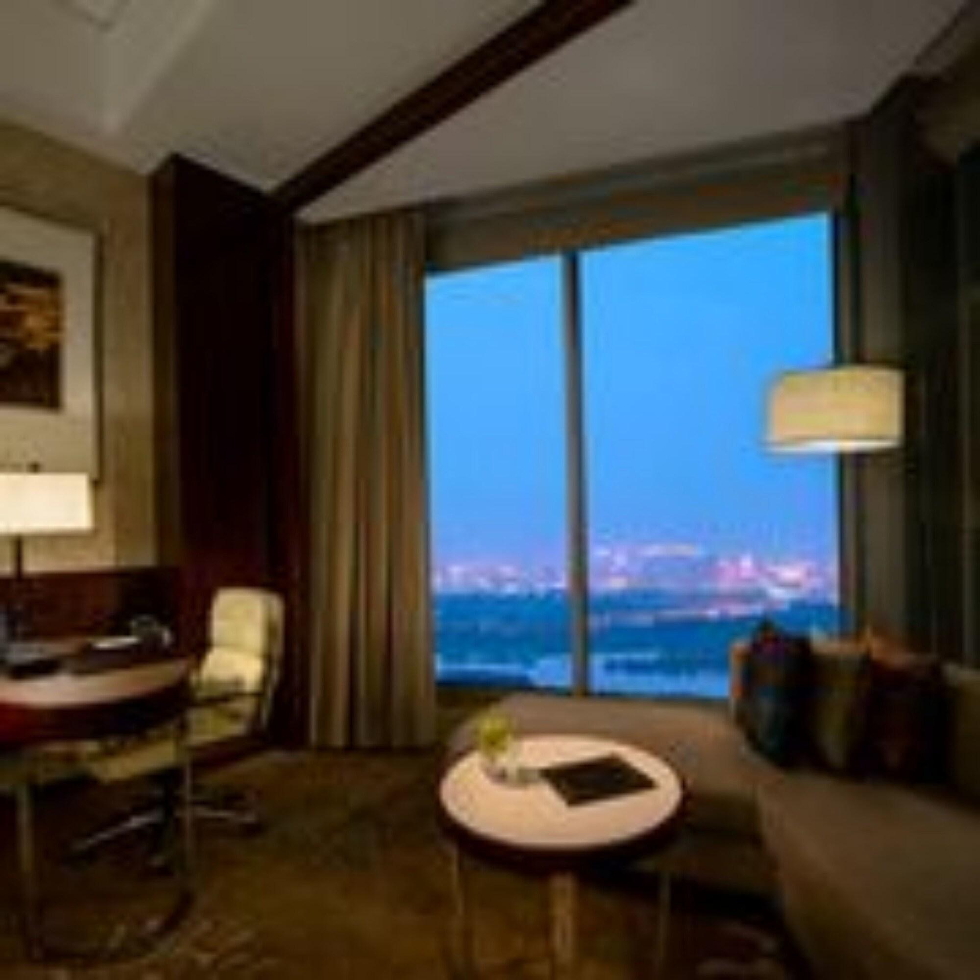 Twin Deluxe River View