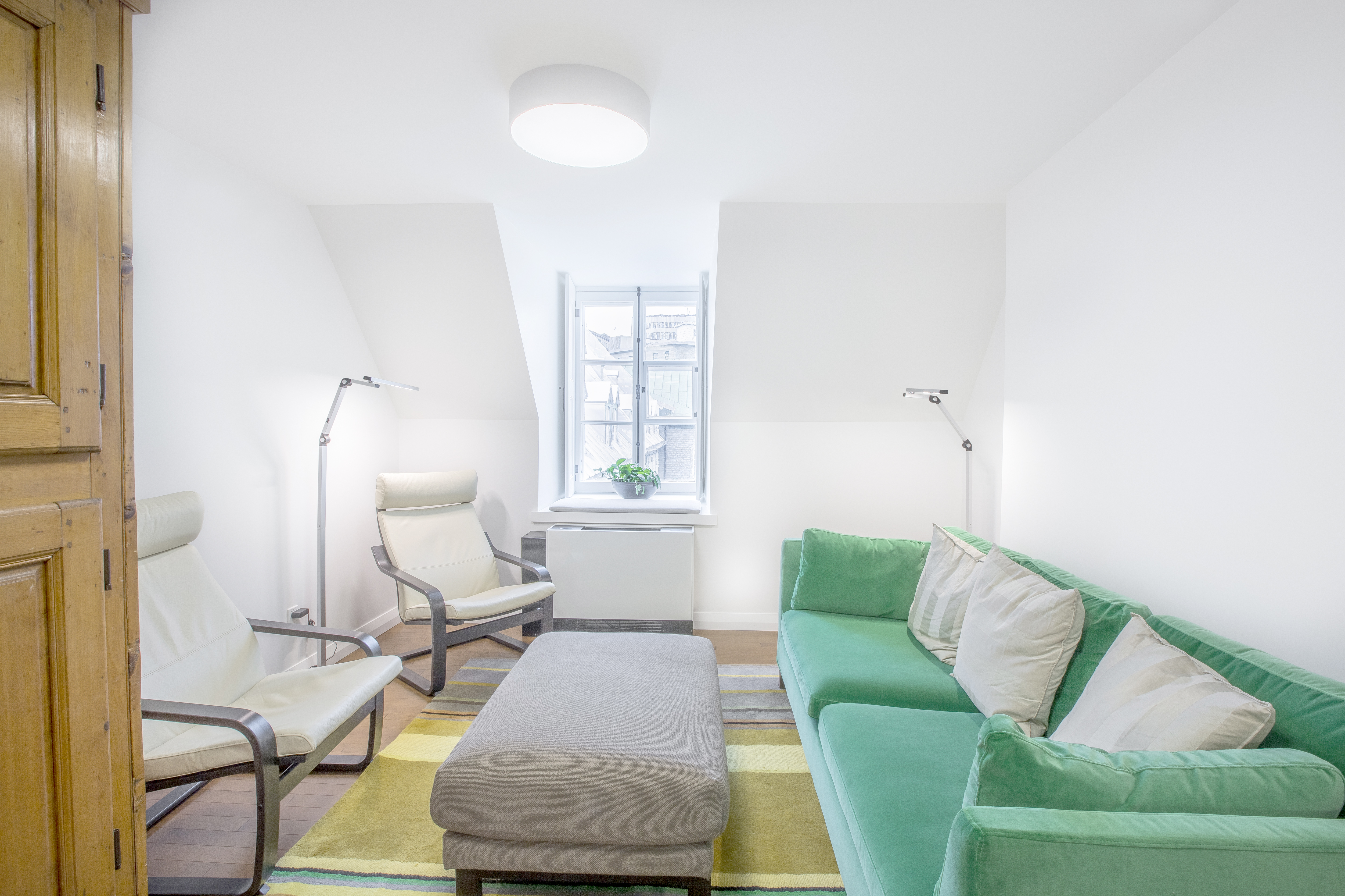 Double Queen Size Bed